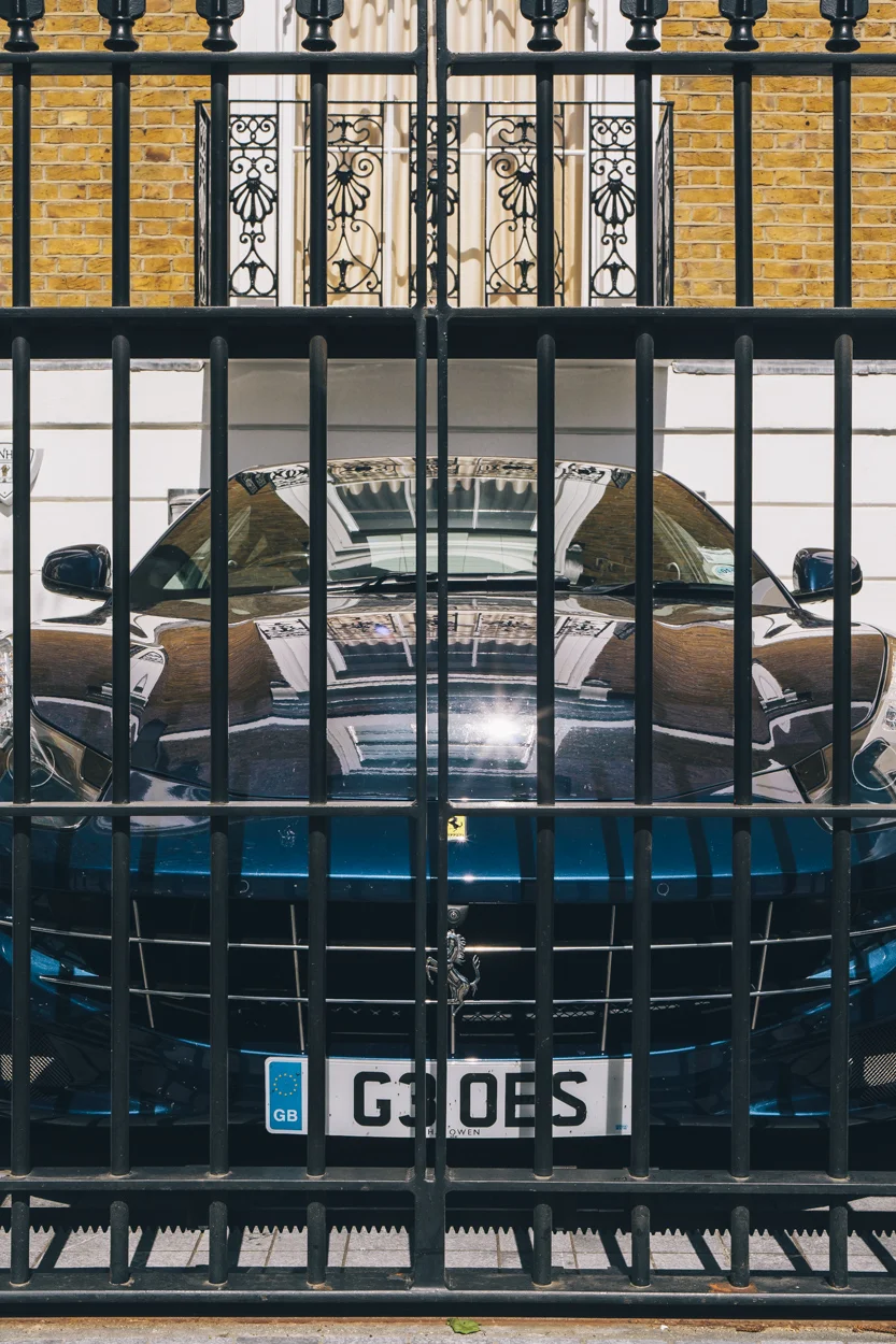 Disperate Doorsteps of Edgware Road