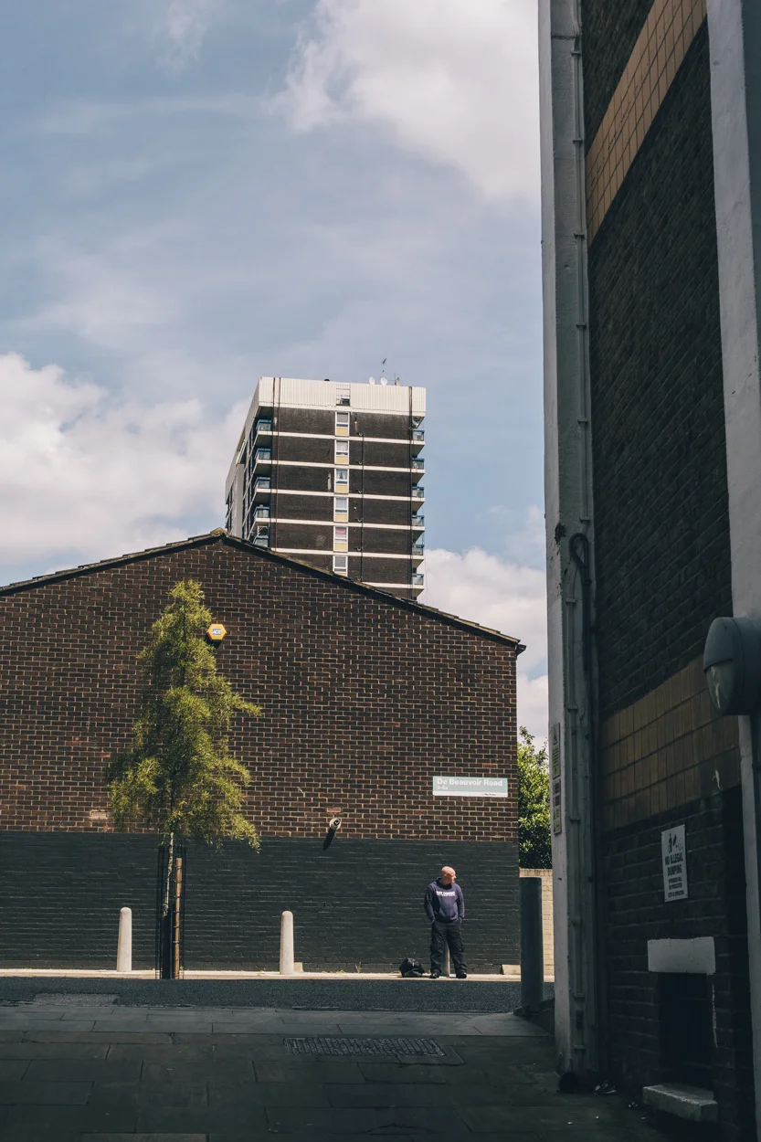 Meet you next to the tree mate