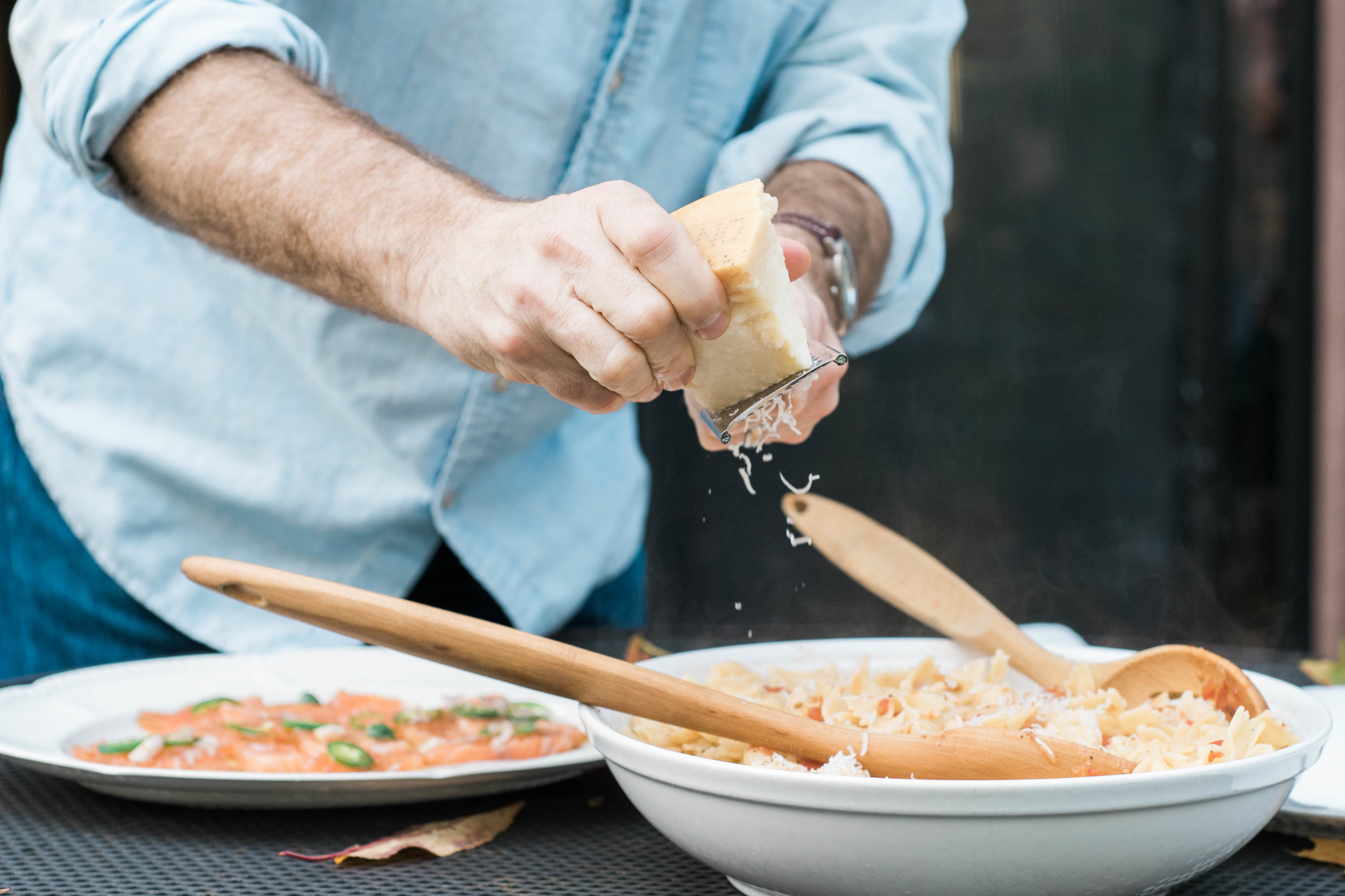 Doesn't that Parmesan falling just make your mouth water?!