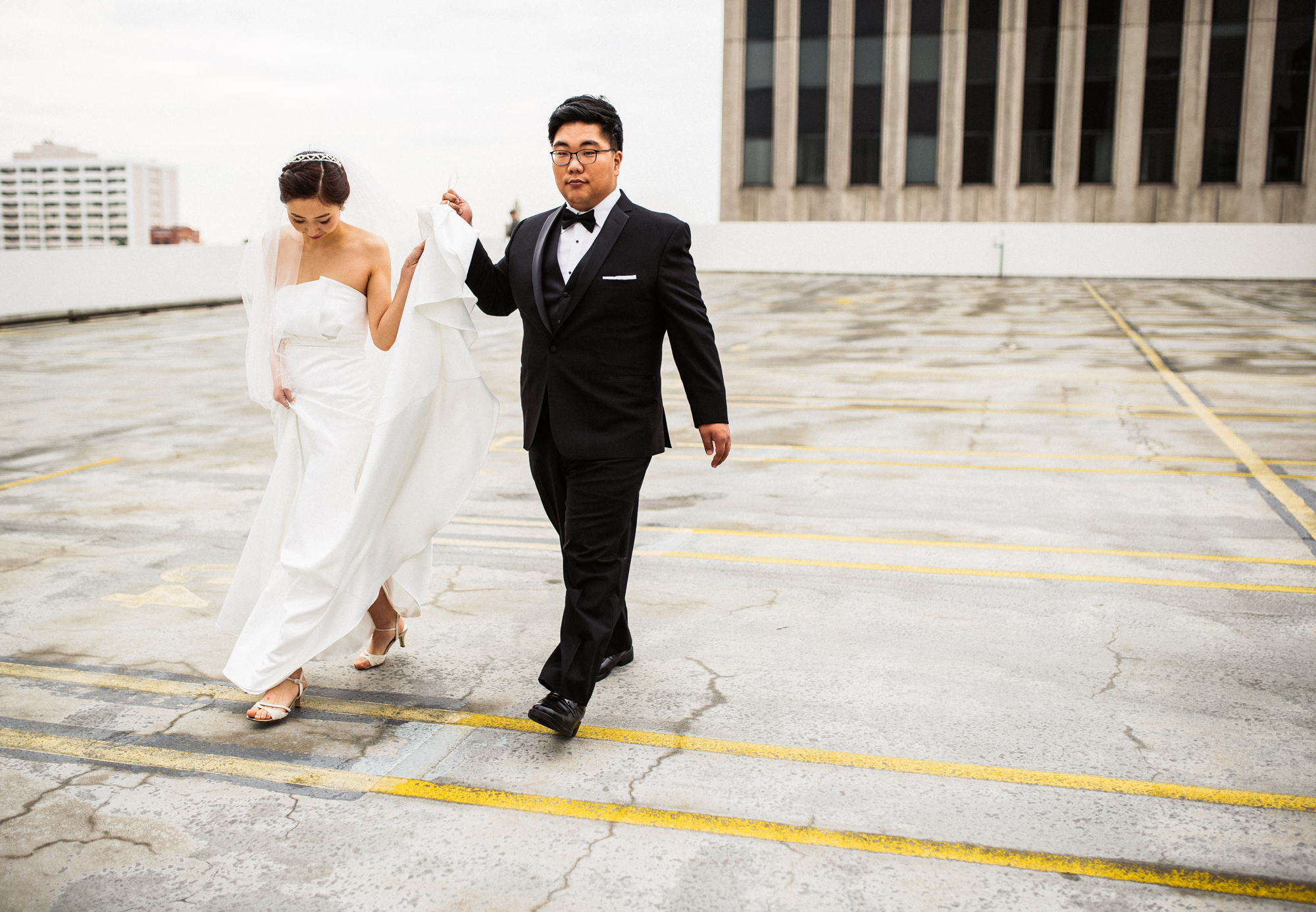 ©Isaiah & Taylor Photography - Destination Wedding Photographers - Downtown Los Angeles Parking Lot Rooftop Wedding-011.jpg