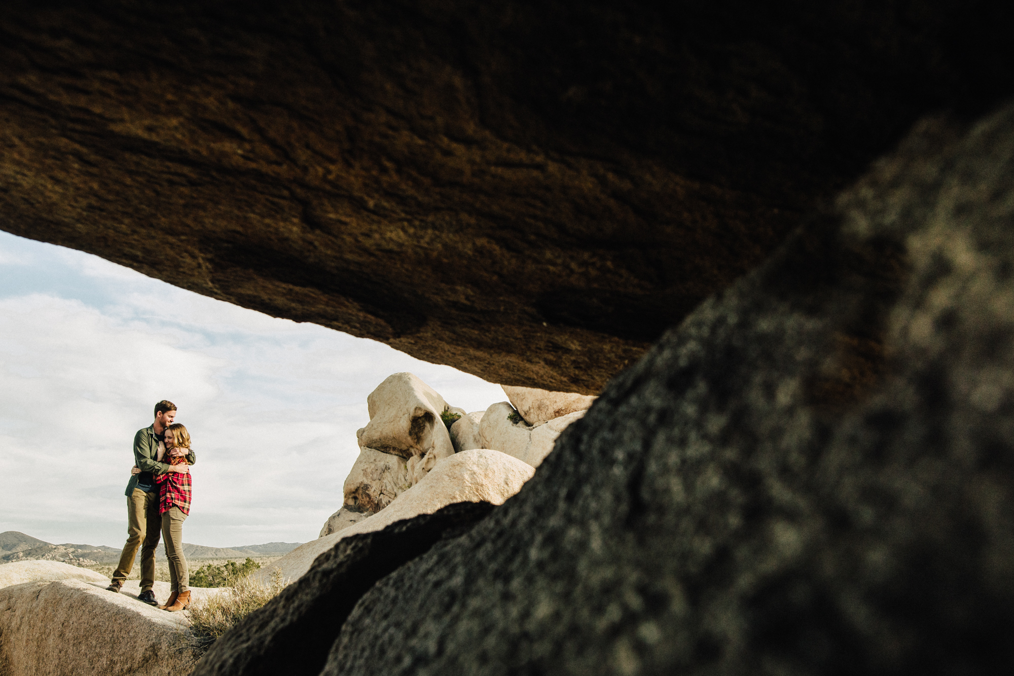 ©Isaiah & Taylor Photography - Destination Wedding Photographers - Joshua Tree, California Adventure Engagement-011.jpg