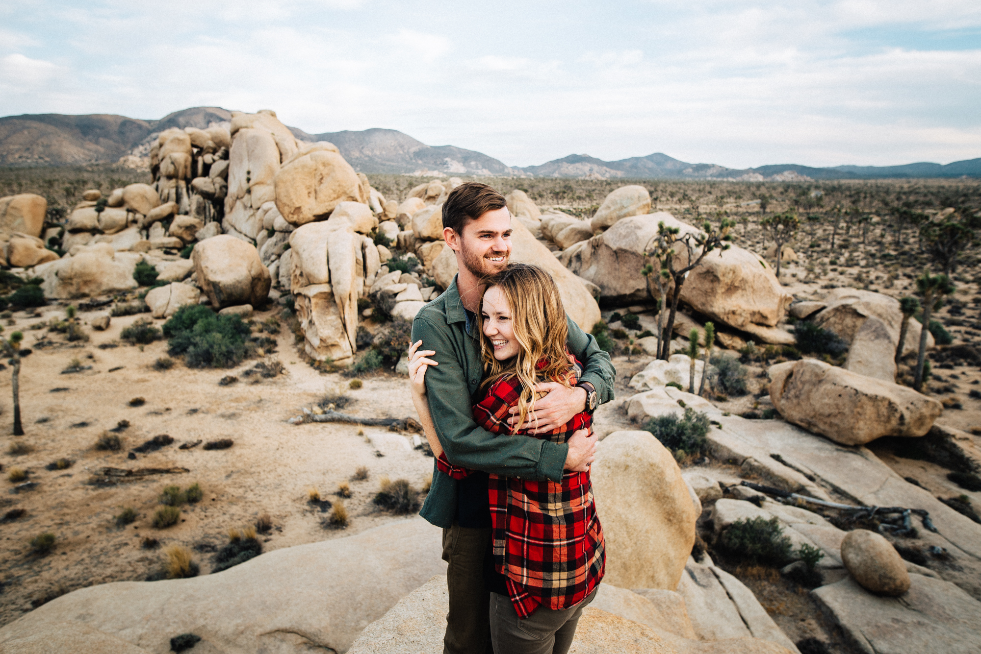 ©Isaiah & Taylor Photography - Destination Wedding Photographers - Joshua Tree, California Adventure Engagement-032.jpg