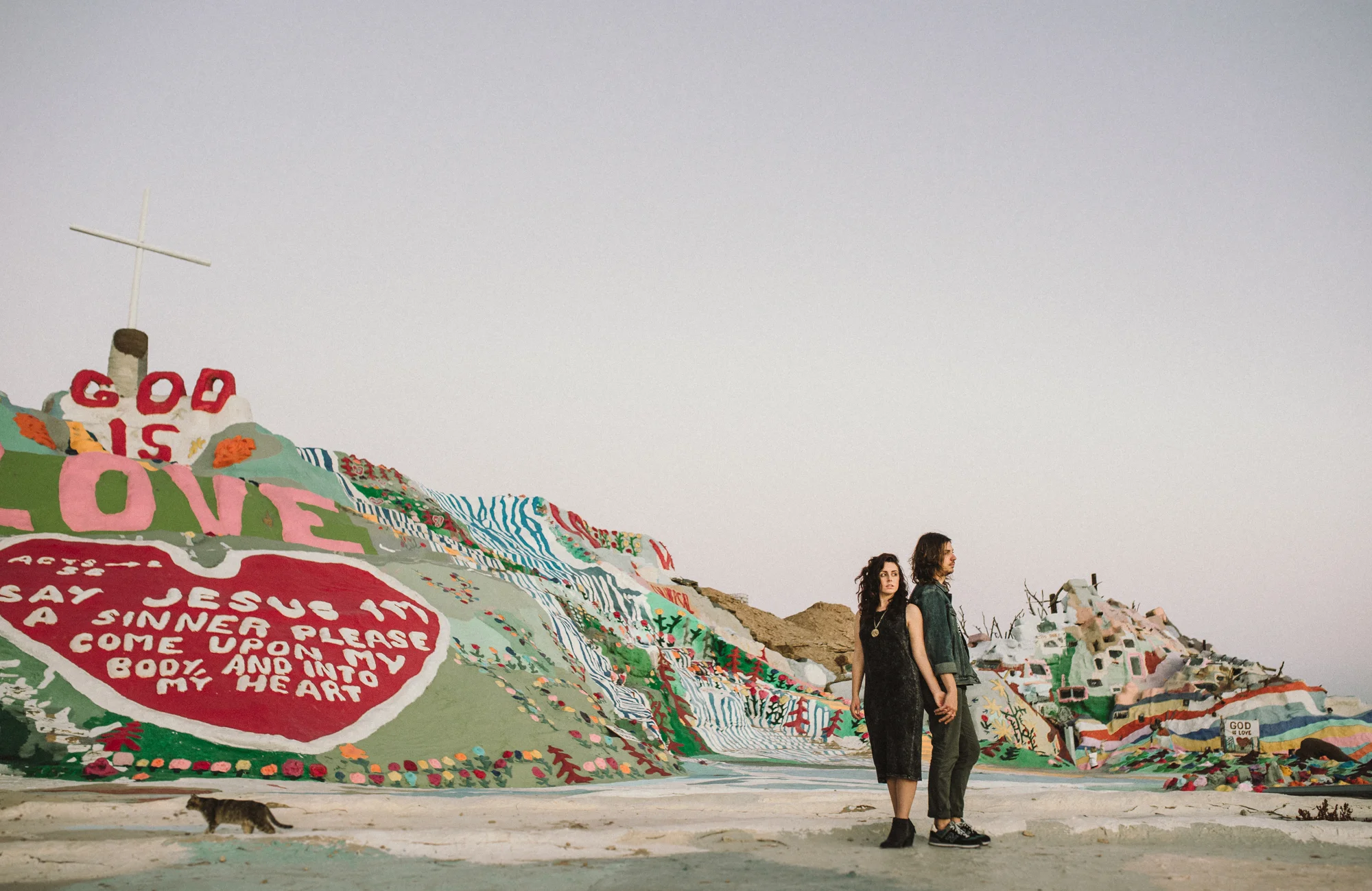 Salvation Mountain Couple, Indio