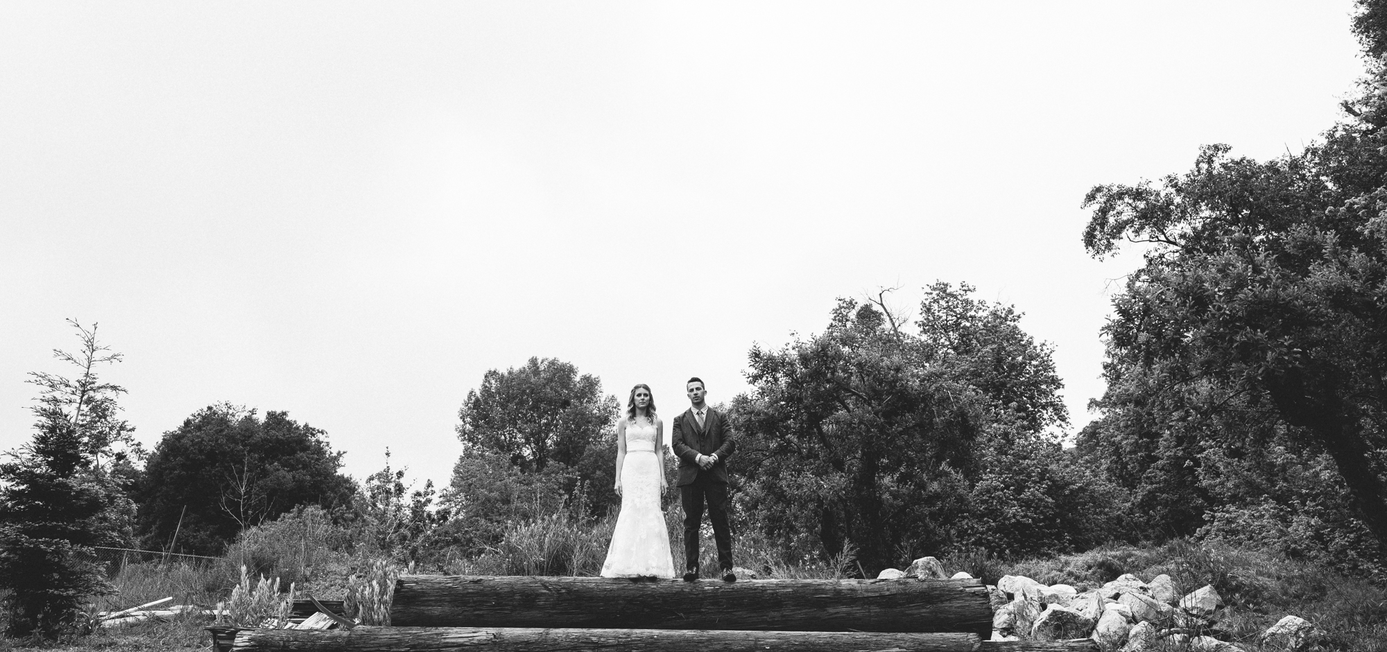 Isaiah & Taylor Photography - Los Angeles - Destination Wedding Photographers - Oak Glen Wilshire Ranch Foggy Forest Wedding-43.jpg