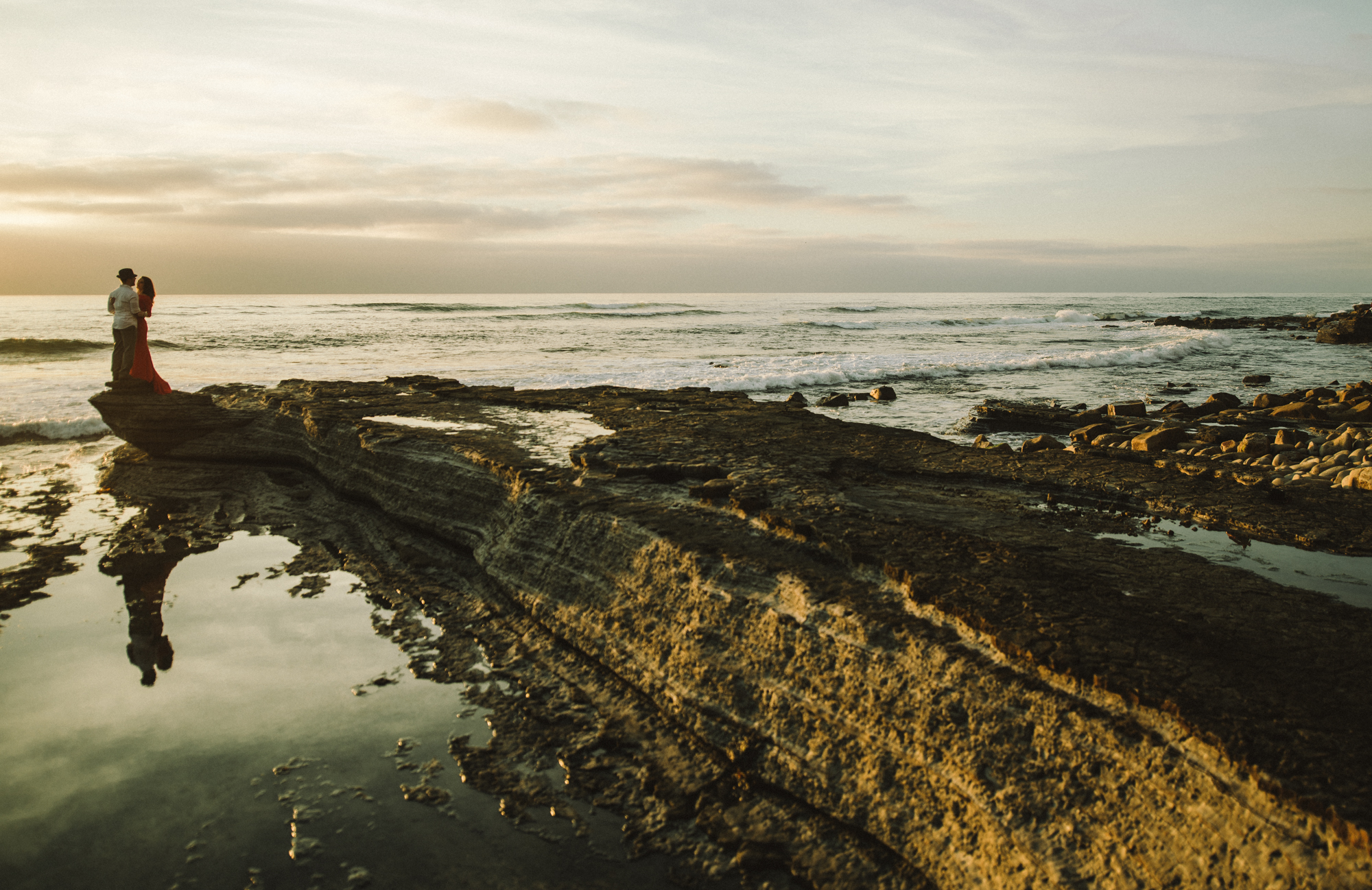 Isaiah & Taylor Photography - Los Angeles - Destination Wedding Photographers - San Diego Sunset Cliffs Beach Adventure Engagement-31.jpg