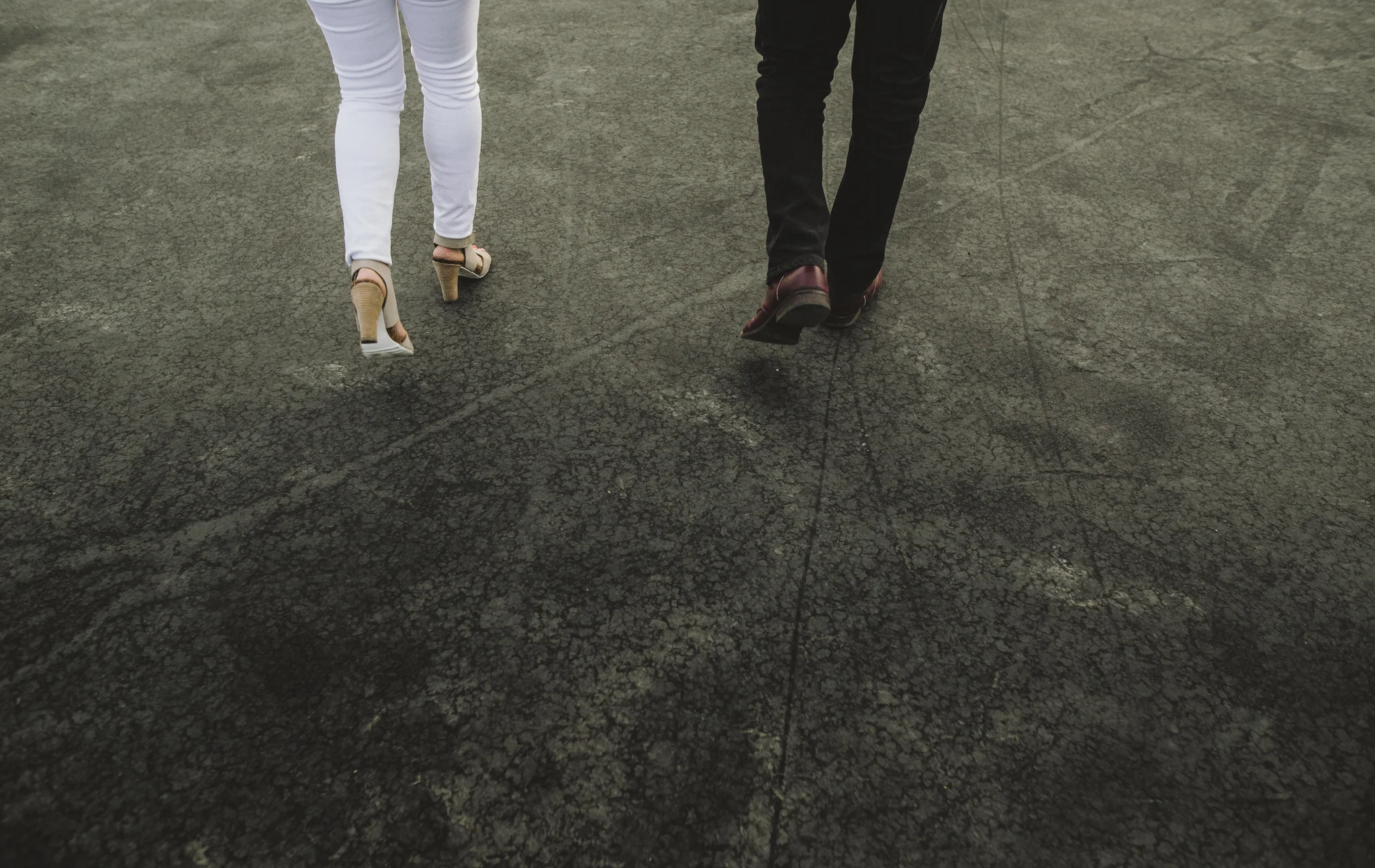 Isaiah & Taylor Photography - Los Angeles Landscape Sunset Engagement-18.jpg