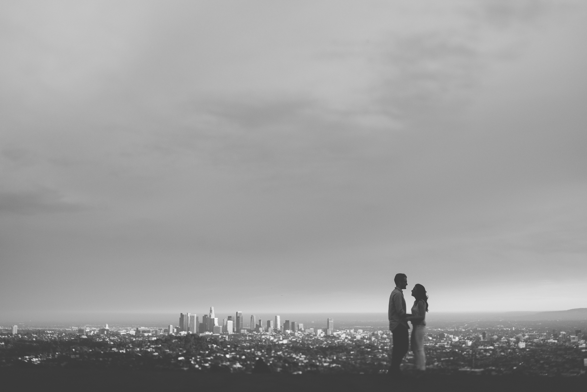 Isaiah & Taylor Photography - Los Angeles Landscape Sunset Engagement-23.jpg