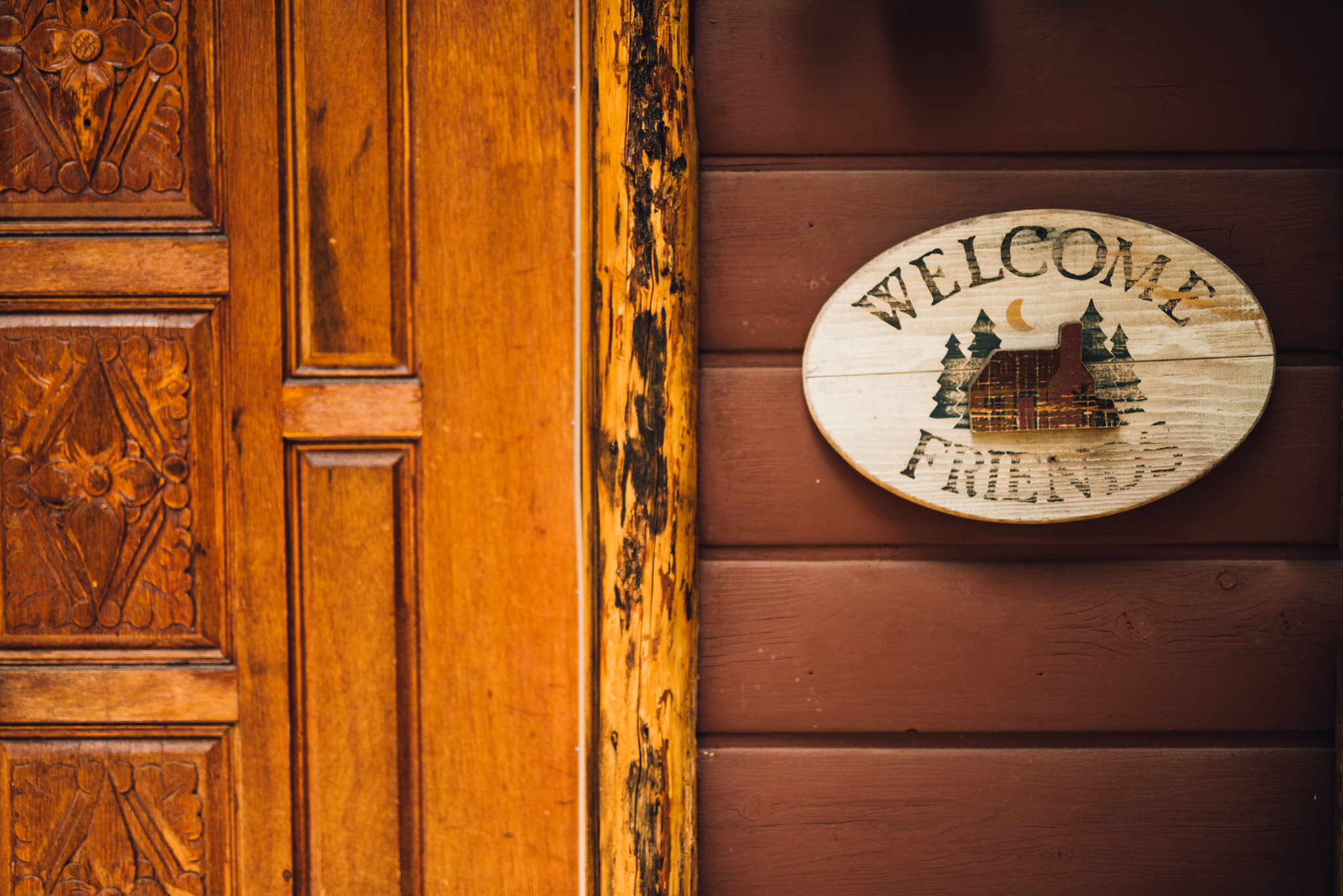 ©Isaiah & Taylor Photography - Pine Rose Cabin - Lake Arrowhead - Los Angeles Wedding Photographer-004.jpg