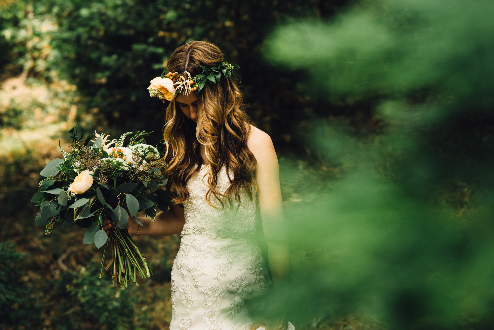 ©Isaiah & Taylor Photography - Pine Rose Cabin - Lake Arrowhead - Los Angeles Wedding Photographer-027.jpg