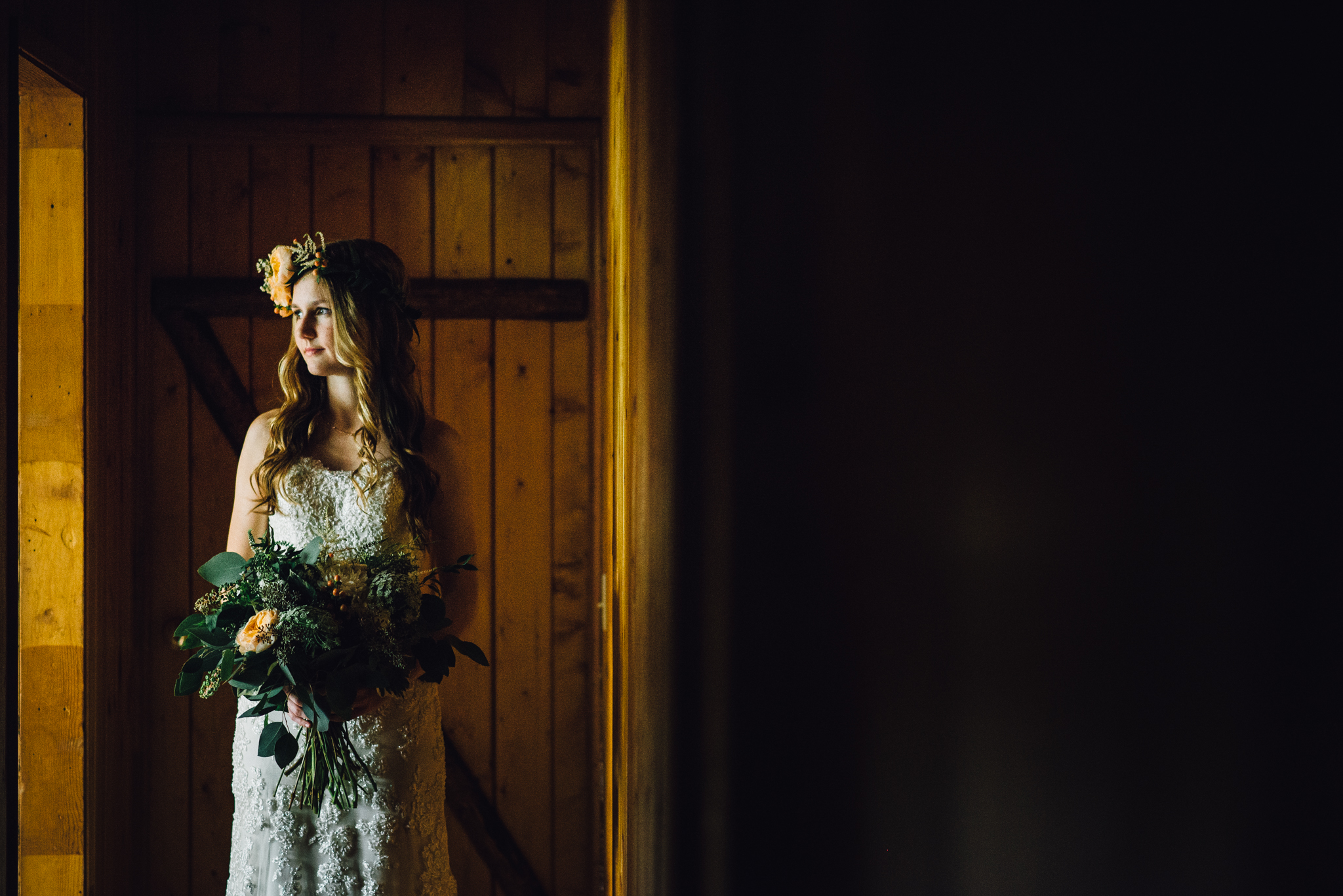 ©Isaiah & Taylor Photography - Pine Rose Cabin - Lake Arrowhead - Los Angeles Wedding Photographer-024.jpg
