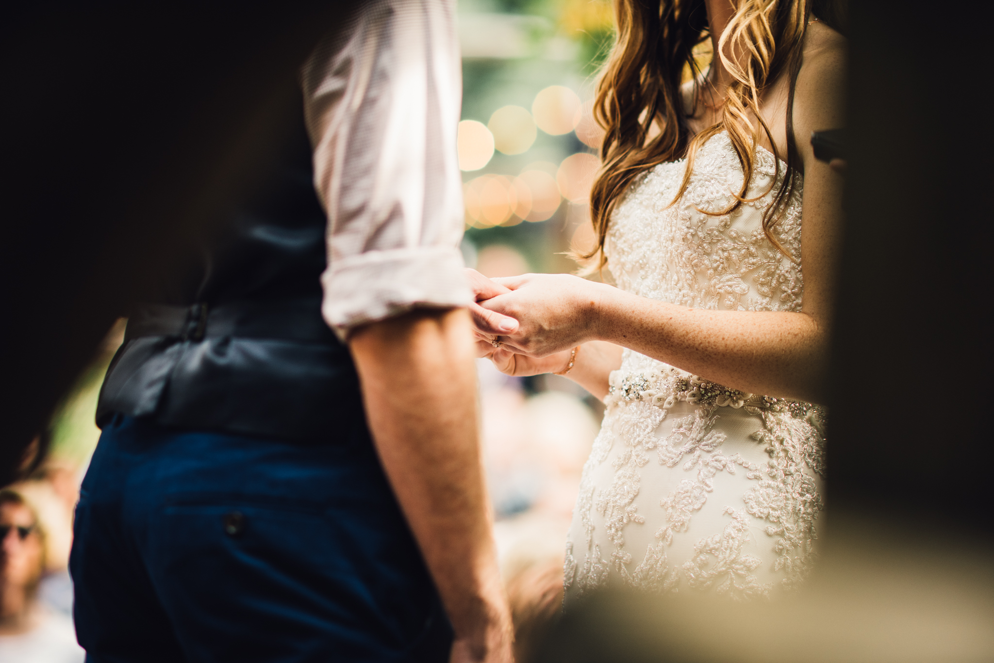 ©Isaiah & Taylor Photography - Pine Rose Cabin - Lake Arrowhead - Los Angeles Wedding Photographer-045.jpg