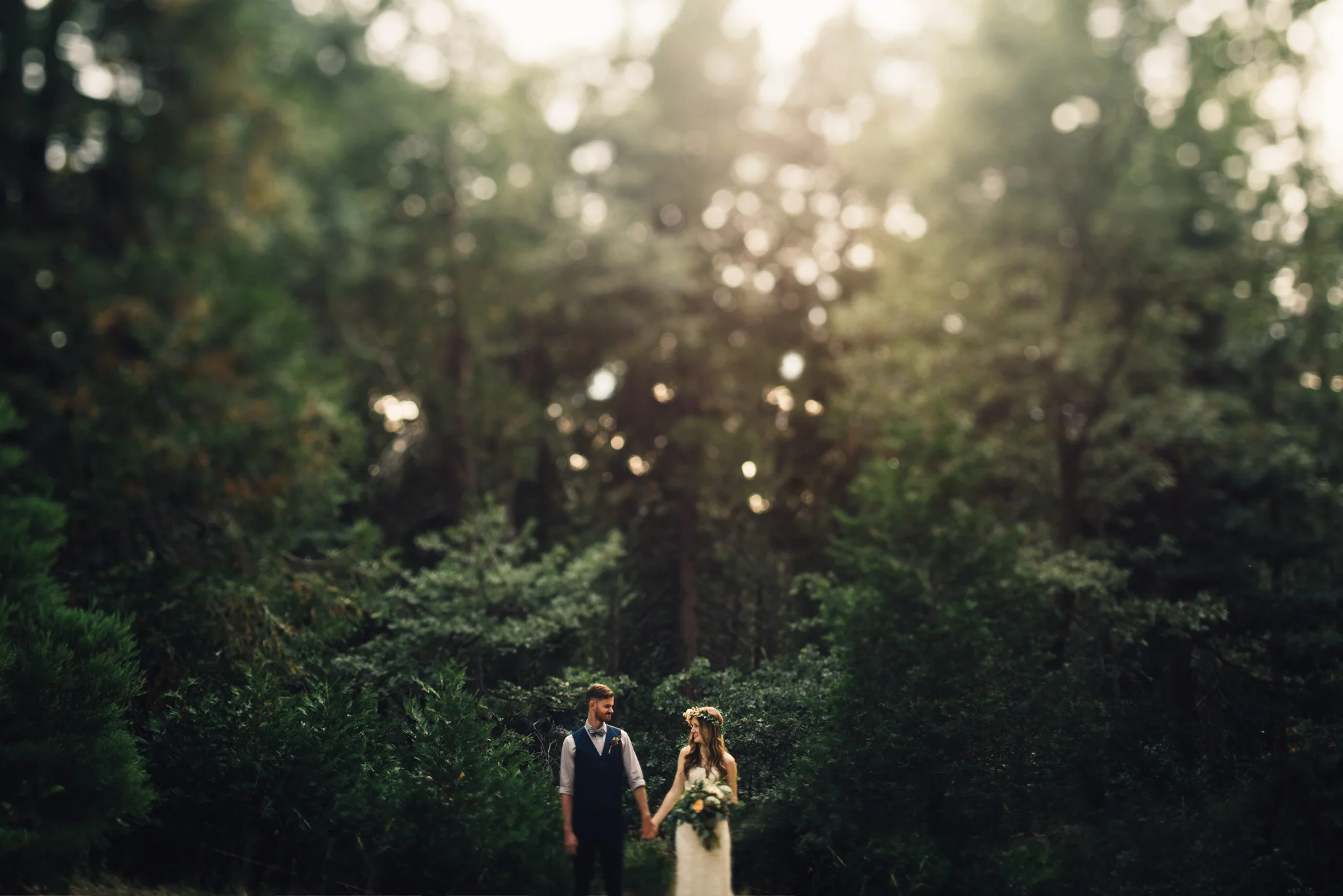 ©Isaiah & Taylor Photography - Pine Rose Cabin - Lake Arrowhead - Los Angeles Wedding Photographer-060.jpg