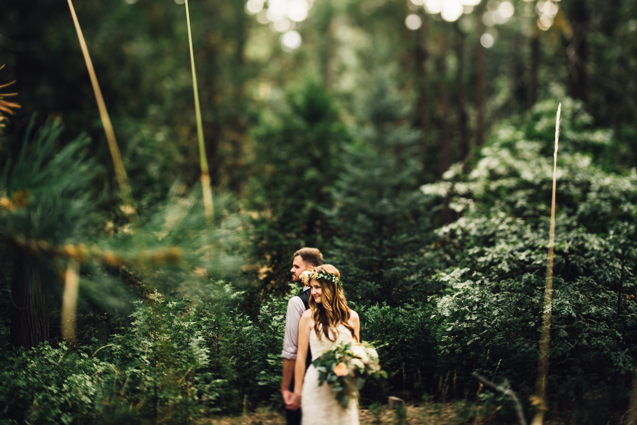 ©Isaiah & Taylor Photography - Pine Rose Cabin - Lake Arrowhead - Los Angeles Wedding Photographer-083.jpg