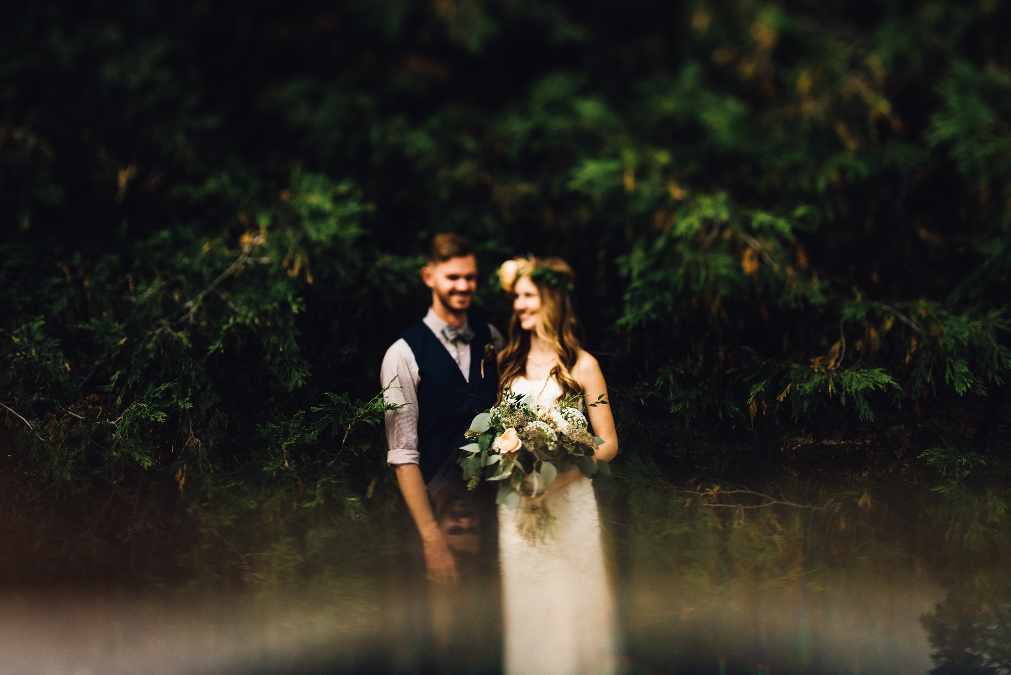 ©Isaiah & Taylor Photography - Pine Rose Cabin - Lake Arrowhead - Los Angeles Wedding Photographer-085.jpg