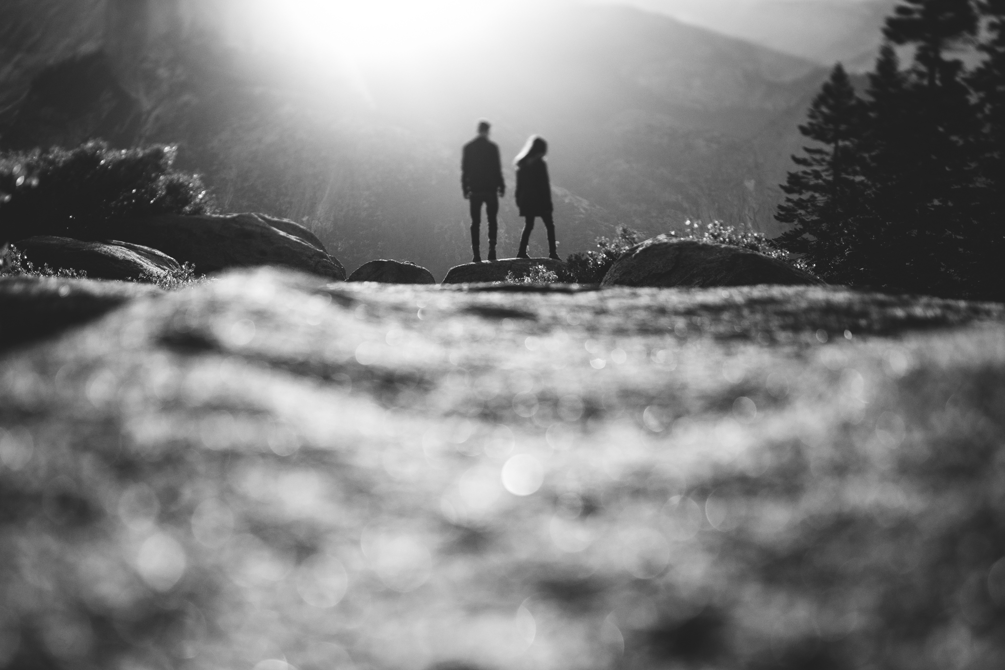 ©Isaiah & Taylor Photography - Los Angeles Destination Wedding Photographer - Yosemite National Park Hiking Adventure Engagement - Glacier Point Sunrise-014.jpg