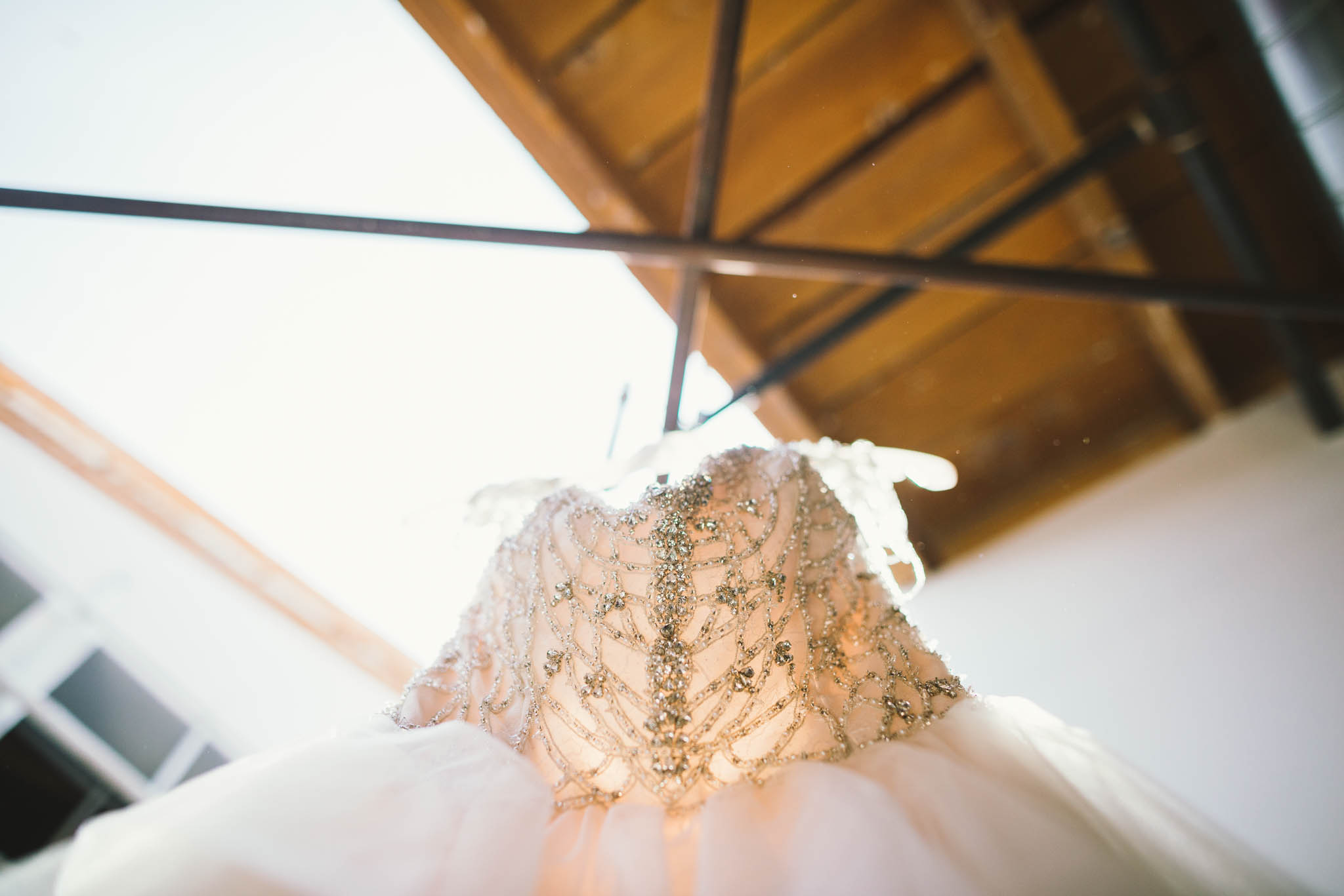 ©Isaiah & Taylor Photography - Los Angeles Wedding Photographer - Lot 613 Warehouse Space-3.jpg