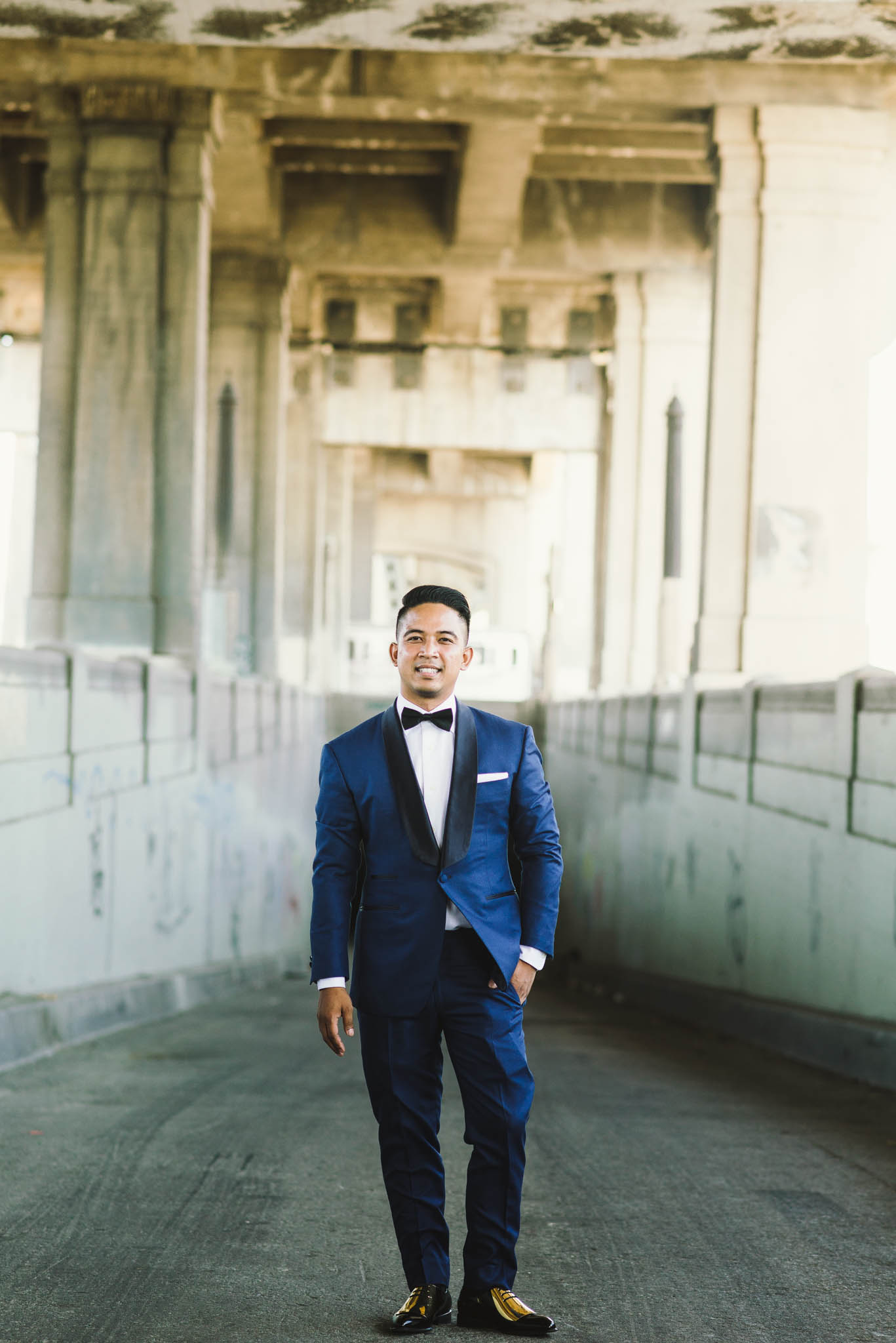 ©Isaiah & Taylor Photography - Los Angeles Wedding Photographer - Lot 613 Warehouse Space-12.jpg