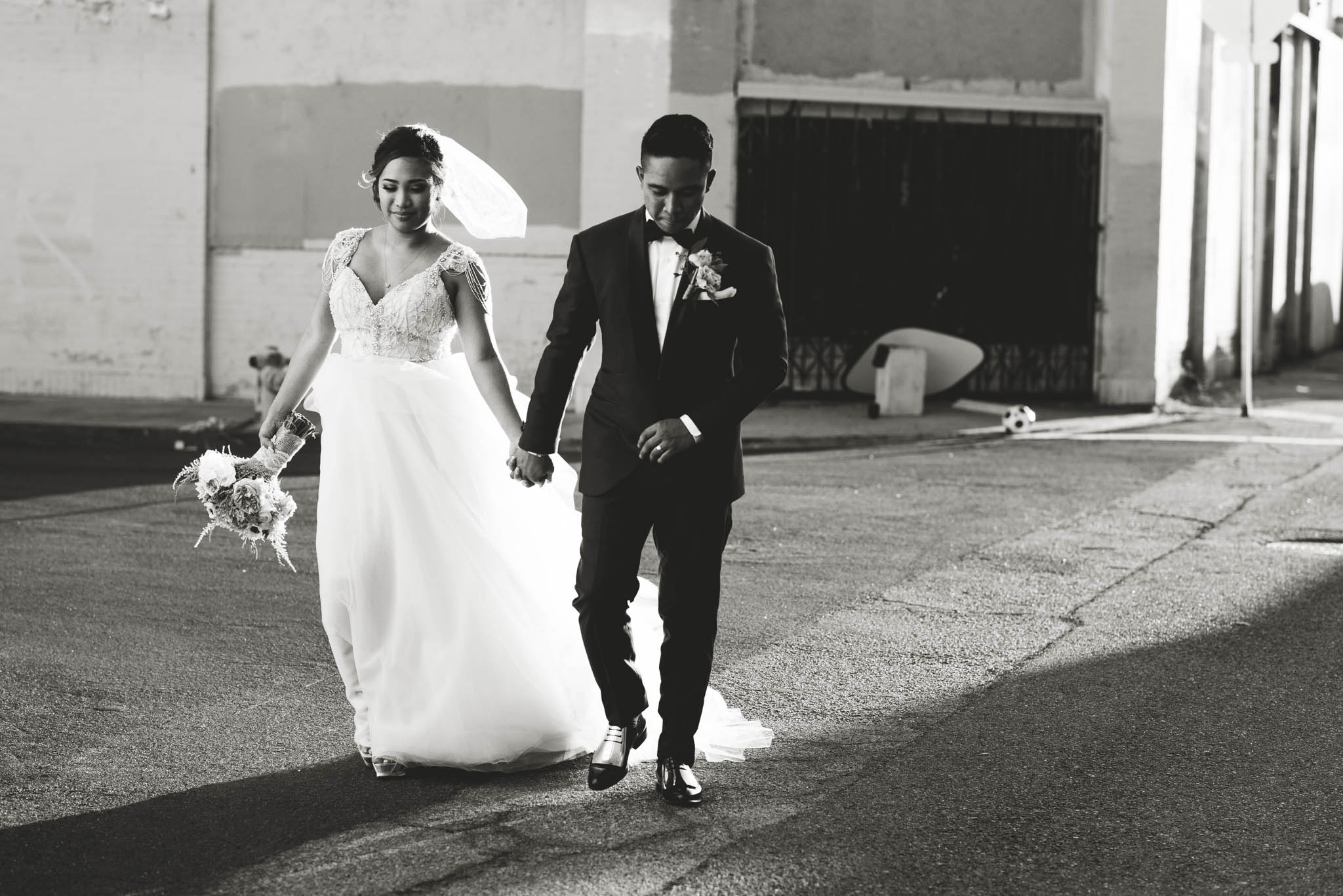 ©Isaiah & Taylor Photography - Los Angeles Wedding Photographer - Lot 613 Warehouse Space-43.jpg