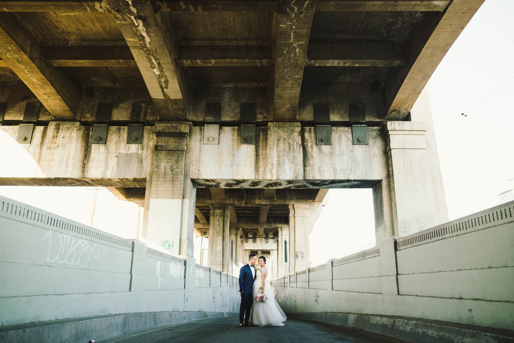 ©Isaiah & Taylor Photography - Los Angeles Wedding Photographer - Lot 613 Warehouse Space-49.jpg