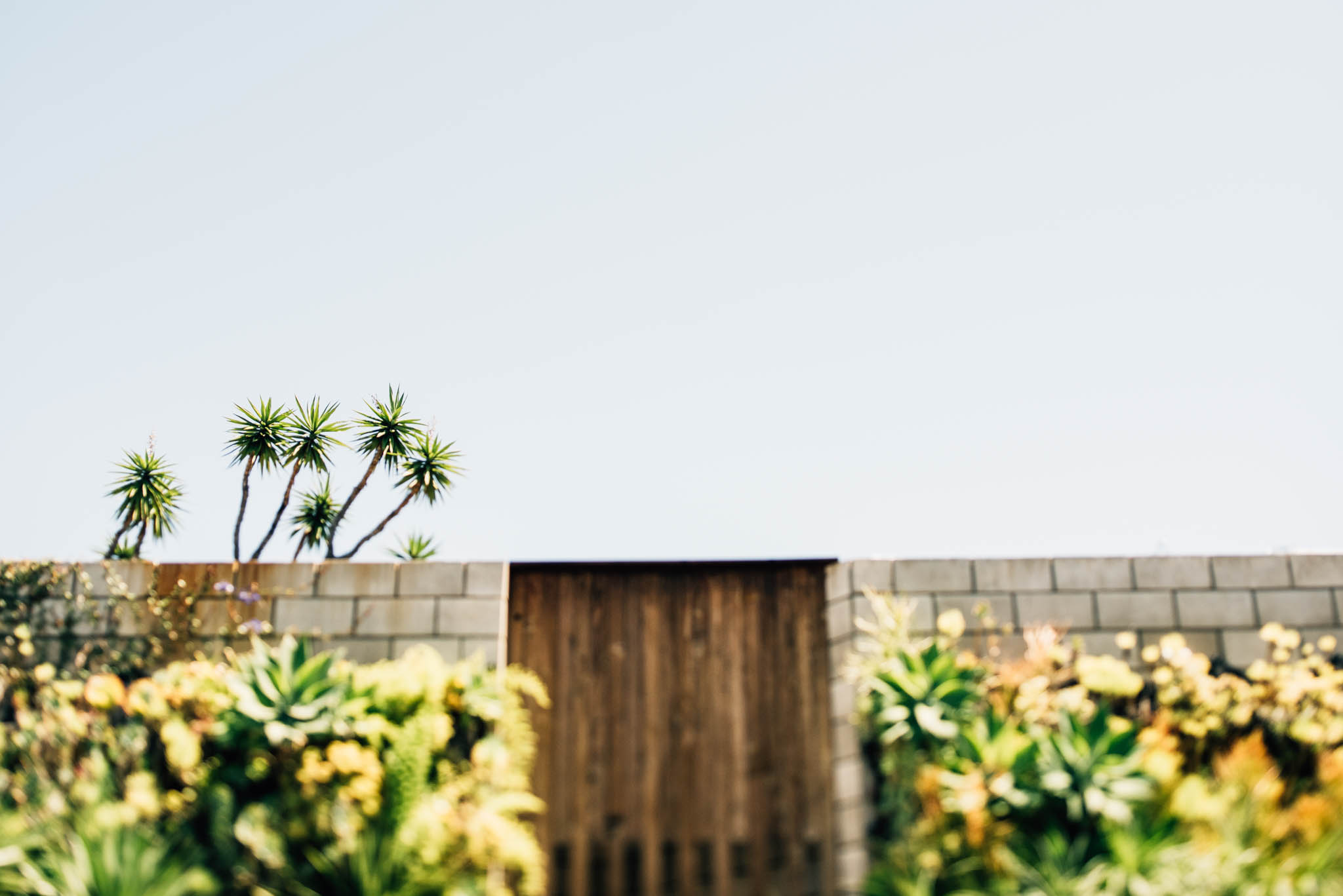 ©Isaiah & Taylor Photography - Los Angeles Wedding Photographer - Urban Downtown Warehouse Wedding- Smog Shoppe, Culver City-1.jpg