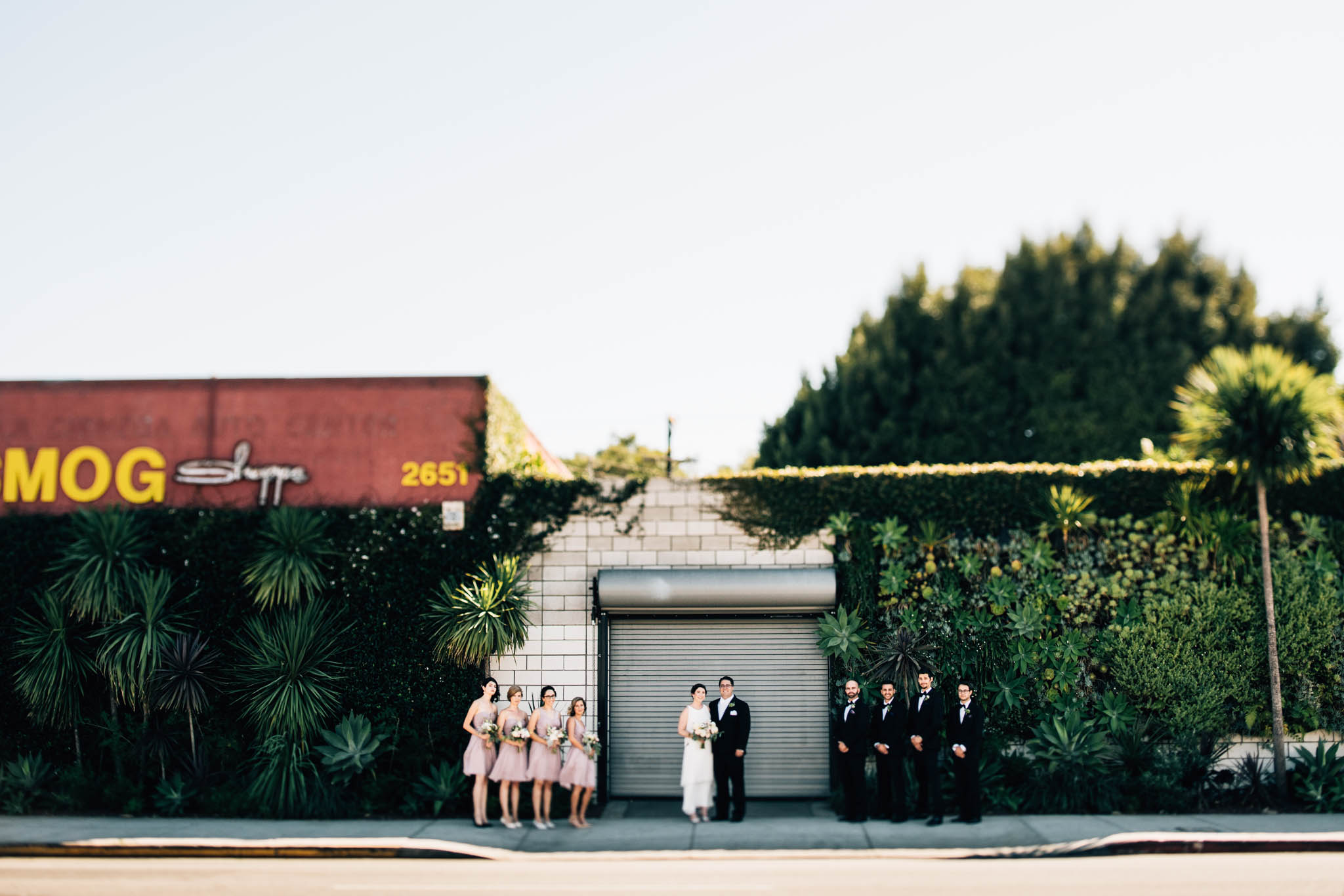 ©Isaiah & Taylor Photography - Los Angeles Wedding Photographer - Urban Downtown Warehouse Wedding- Smog Shoppe, Culver City-37.jpg