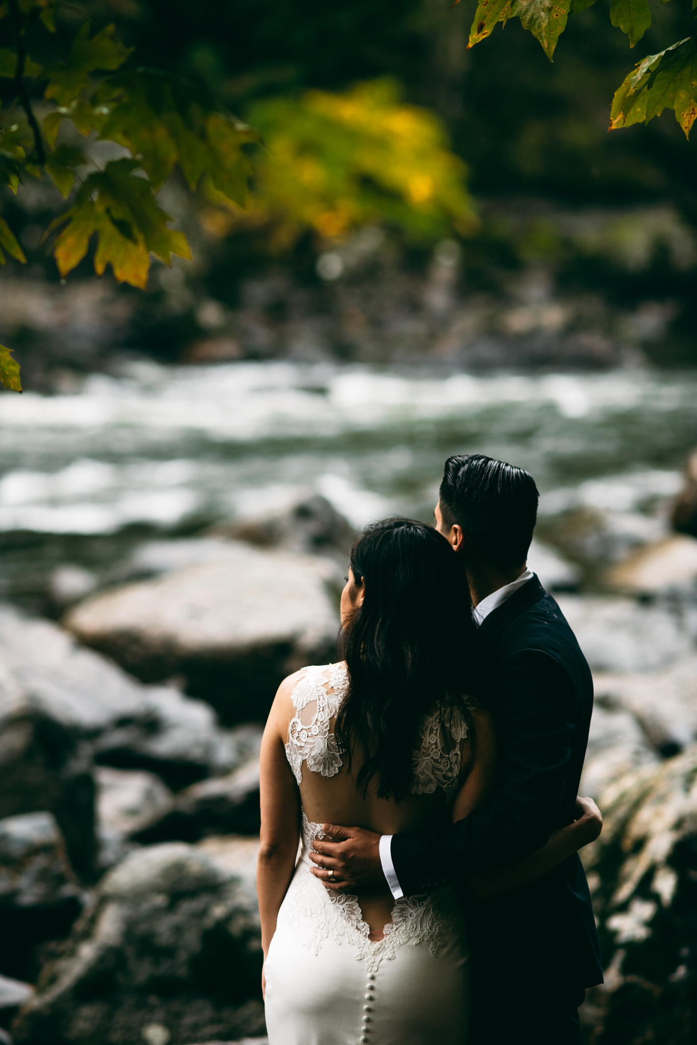 ©Isaiah & Taylor Photography - Los Angeles Wedding - Snoqualmie, Washington Honeymoon-010.jpg