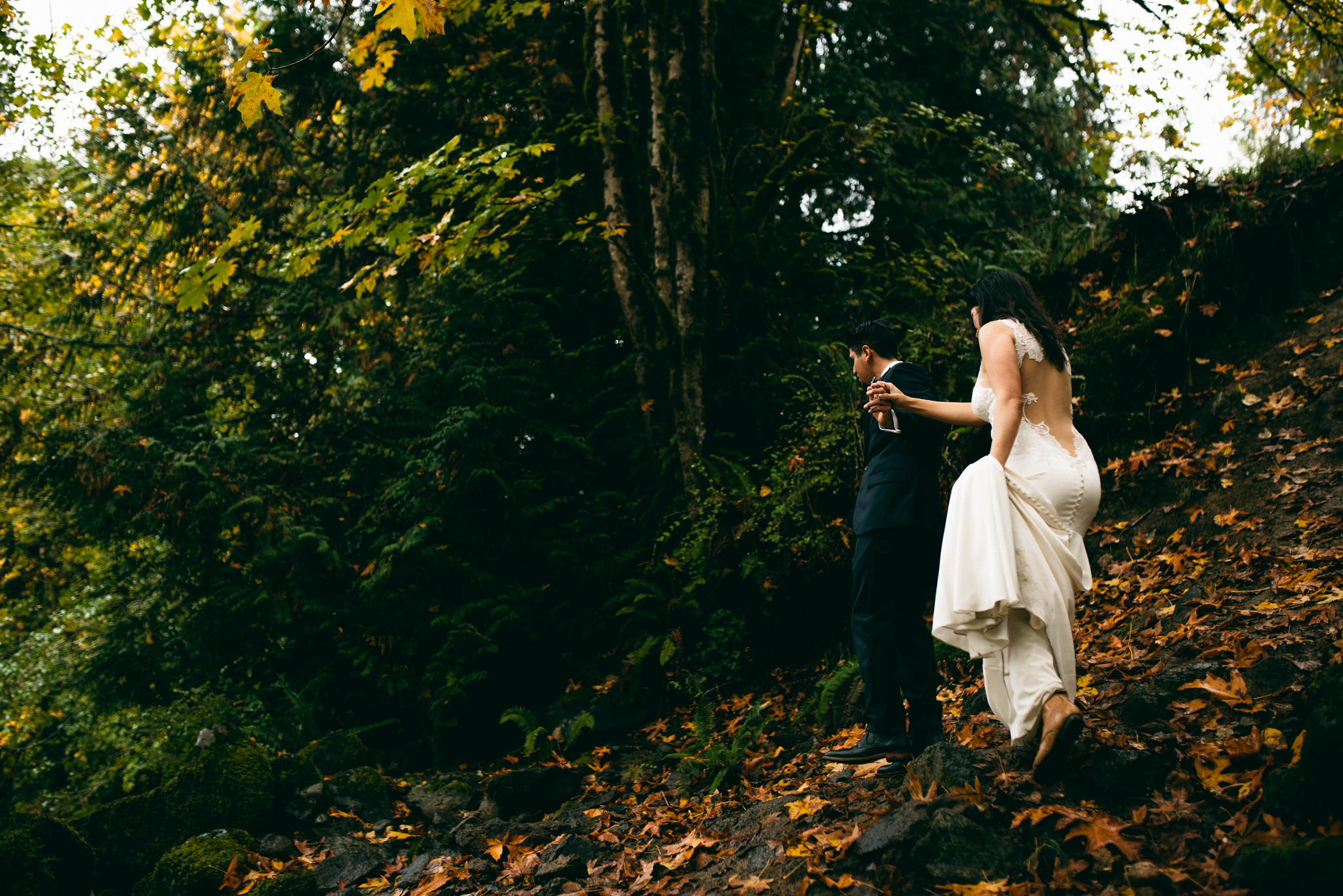 ©Isaiah & Taylor Photography - Los Angeles Wedding - Snoqualmie, Washington Honeymoon-020.jpg