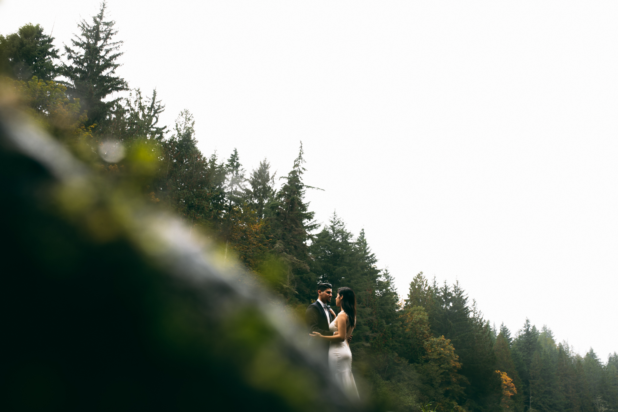 ©Isaiah & Taylor Photography - Los Angeles Wedding - Snoqualmie, Washington Honeymoon-032.jpg