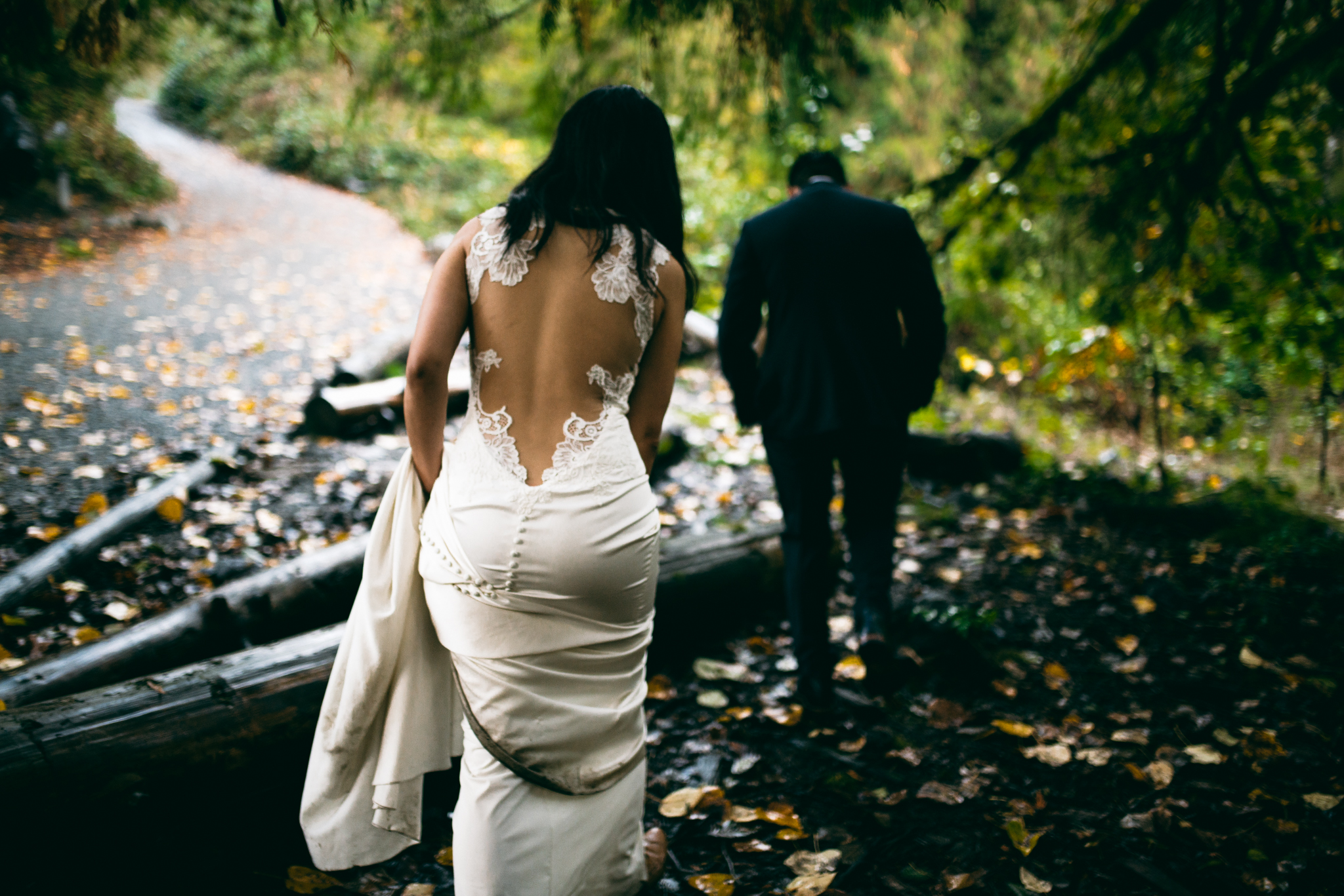 ©Isaiah & Taylor Photography - Los Angeles Wedding - Snoqualmie, Washington Honeymoon-046.jpg