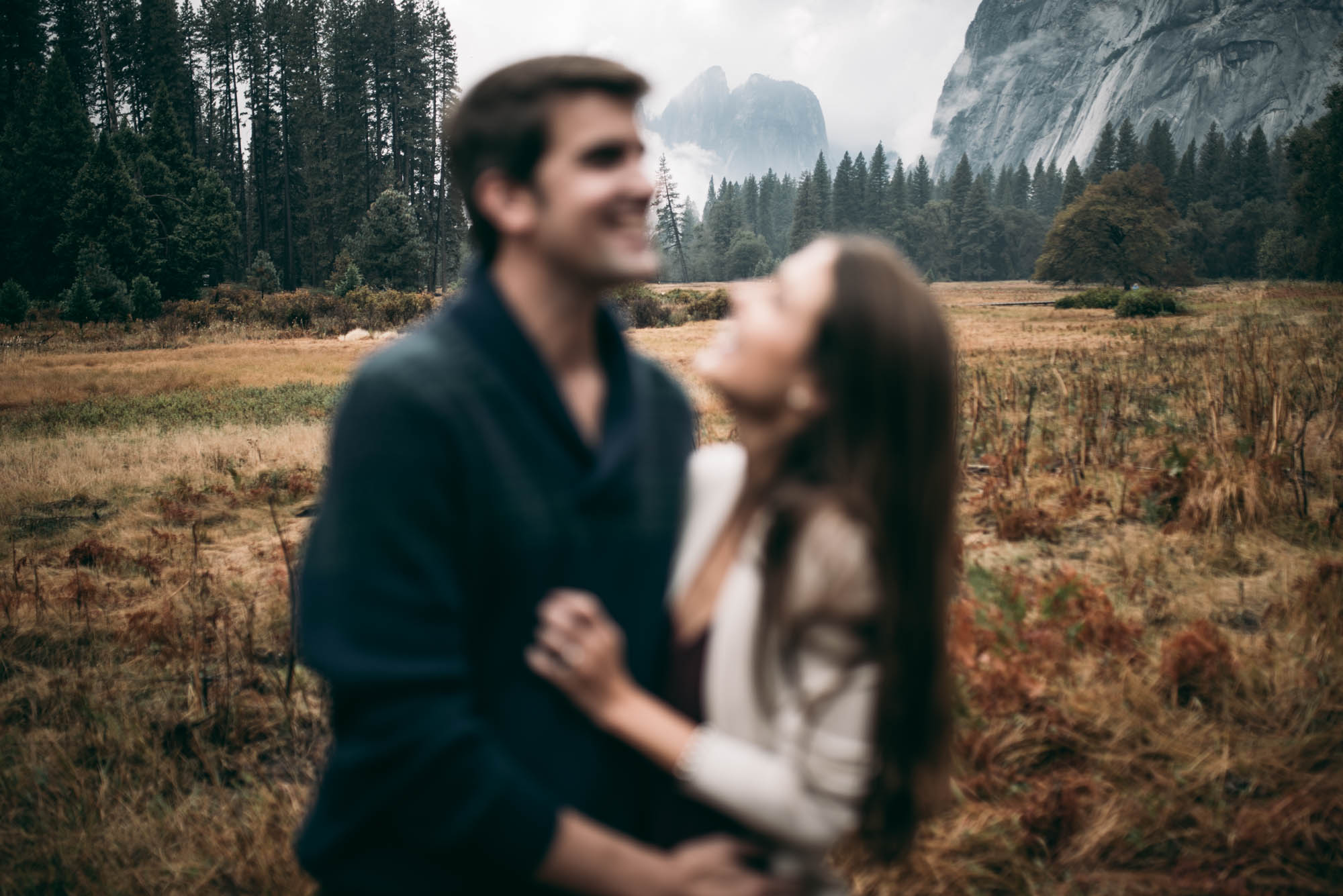 ©Isaiah & Taylor Photography - Stormy Cliffside Engagement, Yosemite California-17.jpg