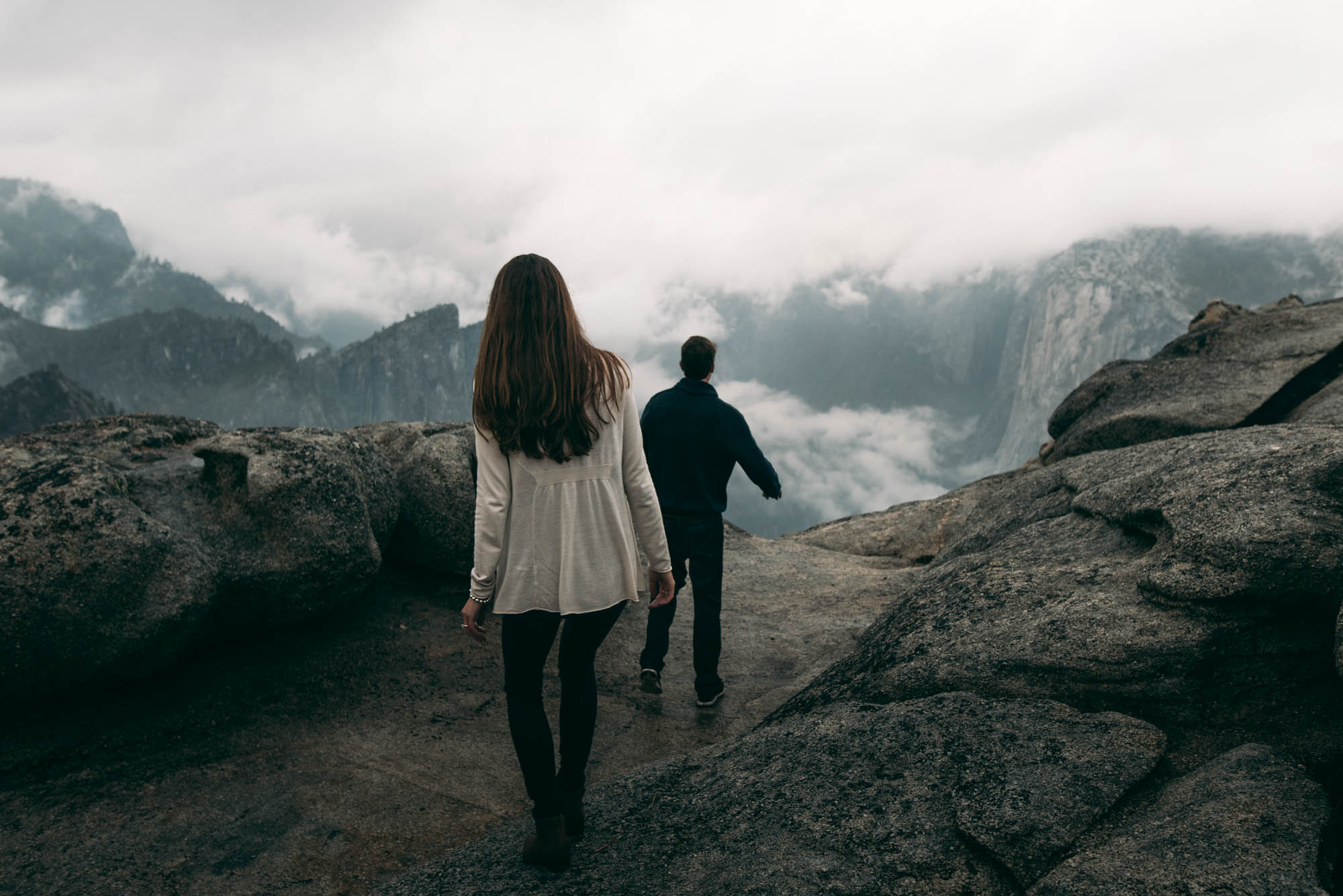 ©Isaiah & Taylor Photography - Stormy Cliffside Engagement, Yosemite California-24.jpg
