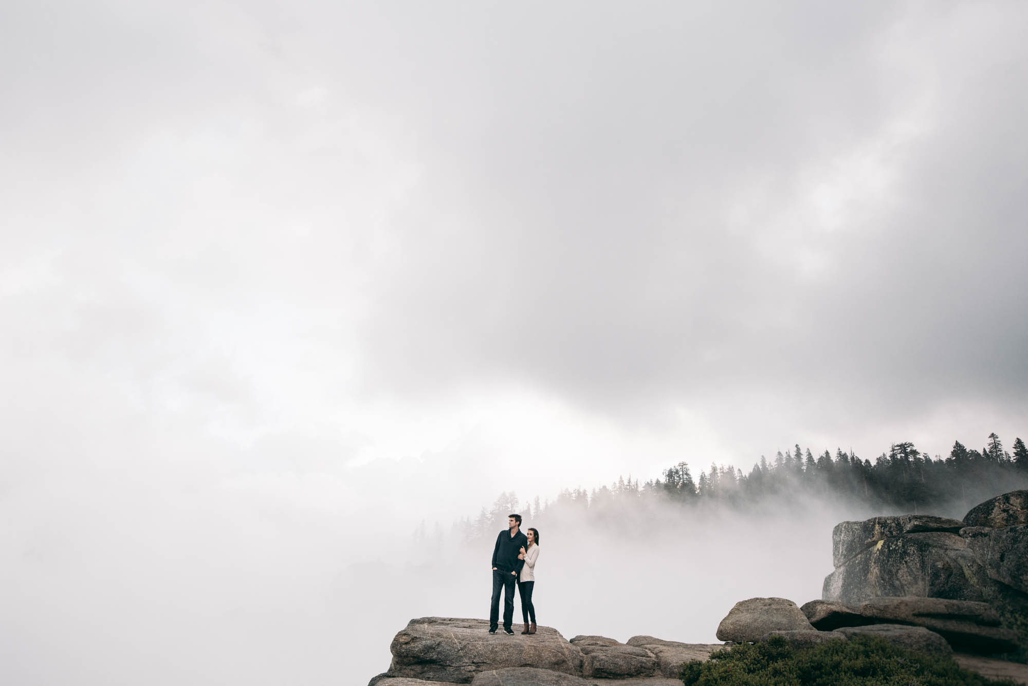 ©Isaiah & Taylor Photography - Stormy Cliffside Engagement, Yosemite California-41.jpg