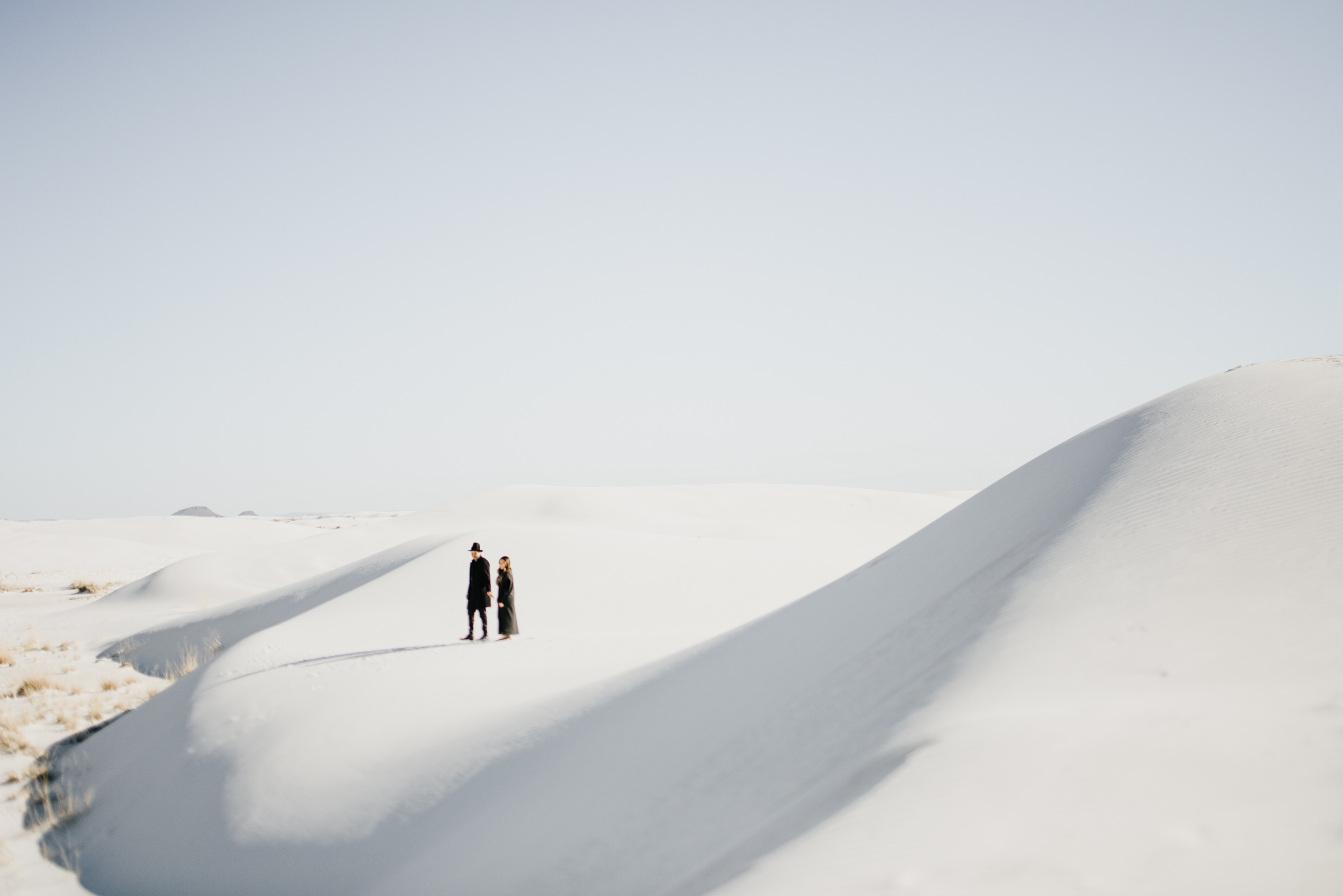 ©Isaiah & Taylor Photography - White Sands Natioanl Monument, New Mexico Engagement-013.jpg