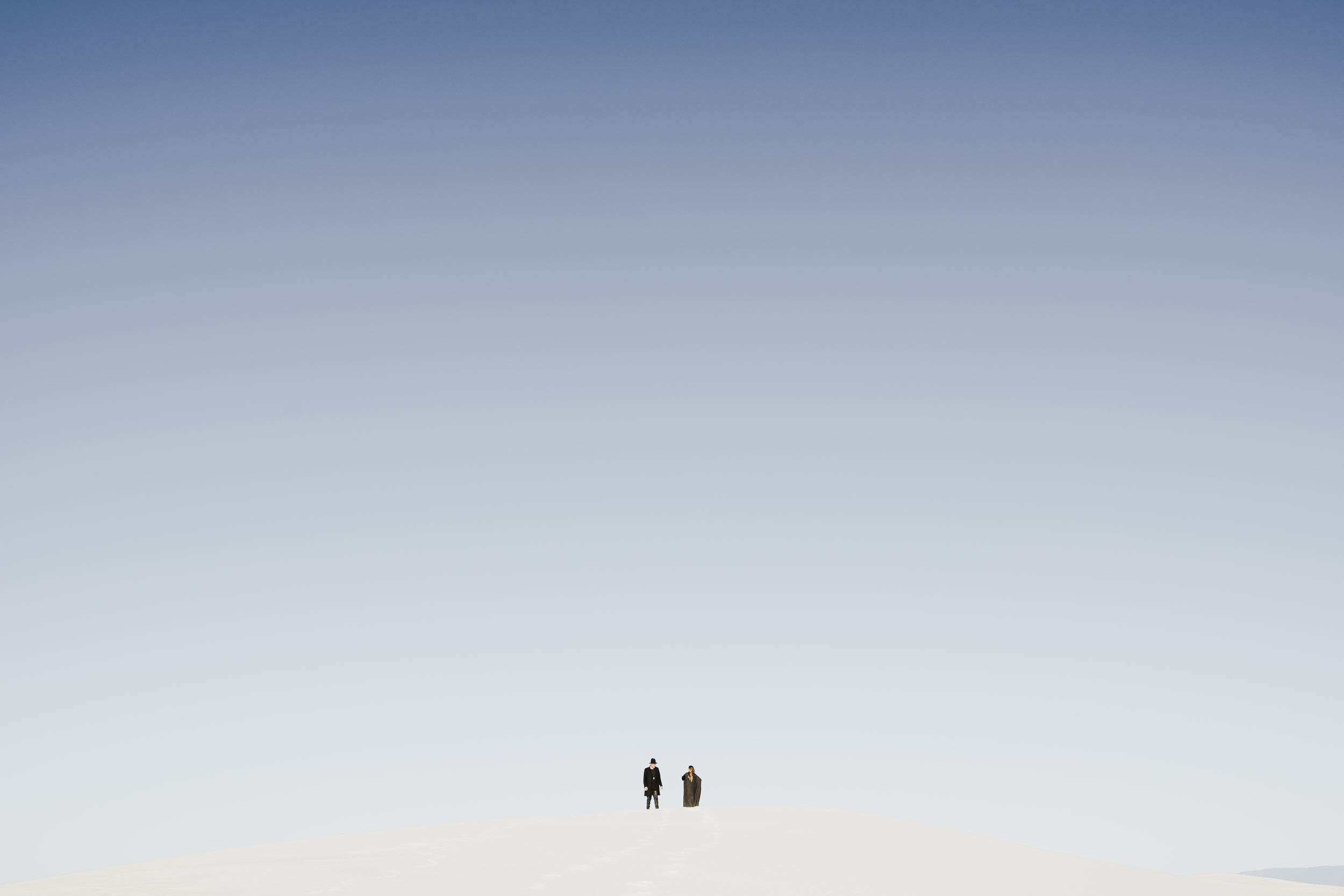 ©Isaiah & Taylor Photography - White Sands Natioanl Monument, New Mexico Engagement-028.jpg