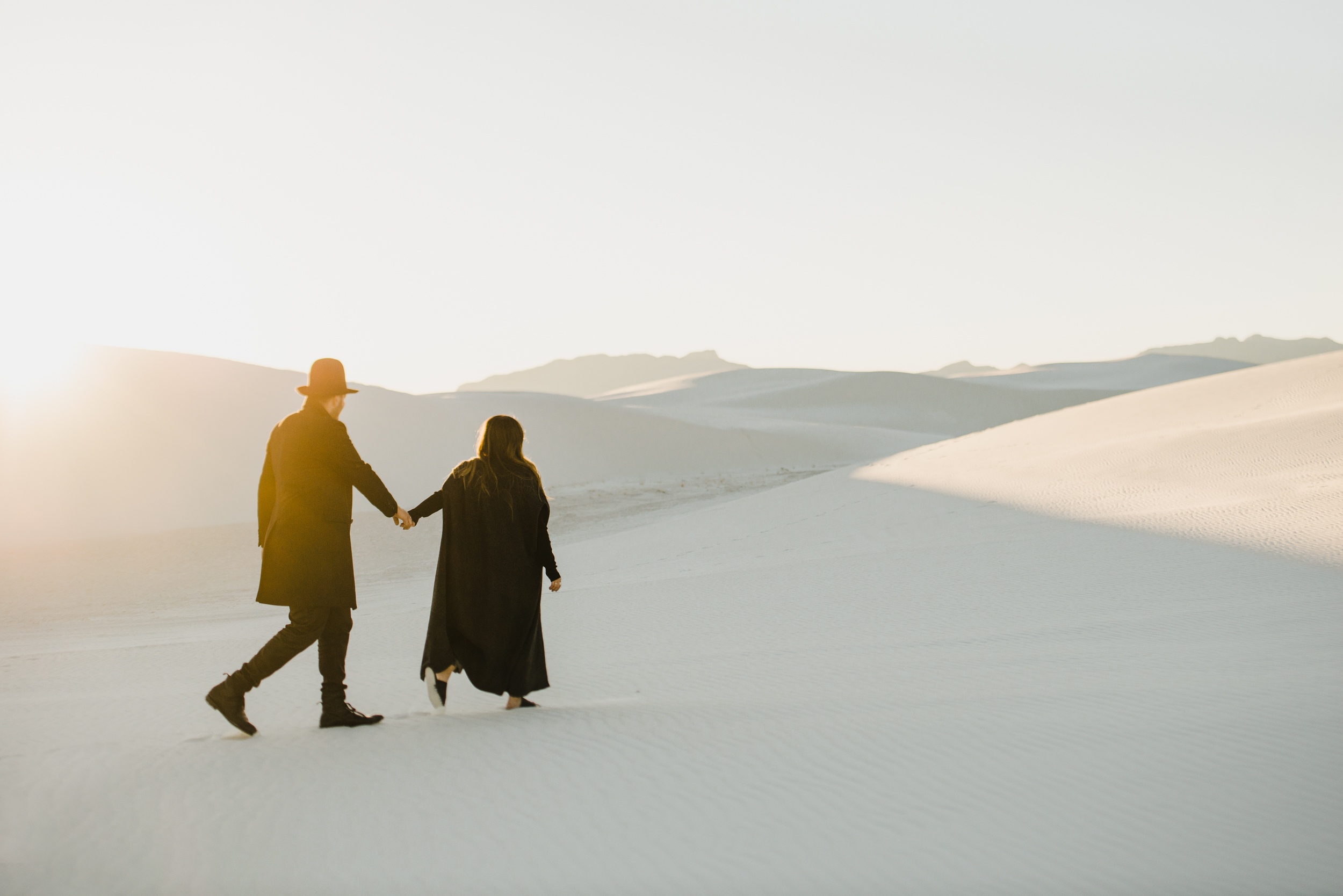 ©Isaiah & Taylor Photography - White Sands Natioanl Monument, New Mexico Engagement-056.jpg