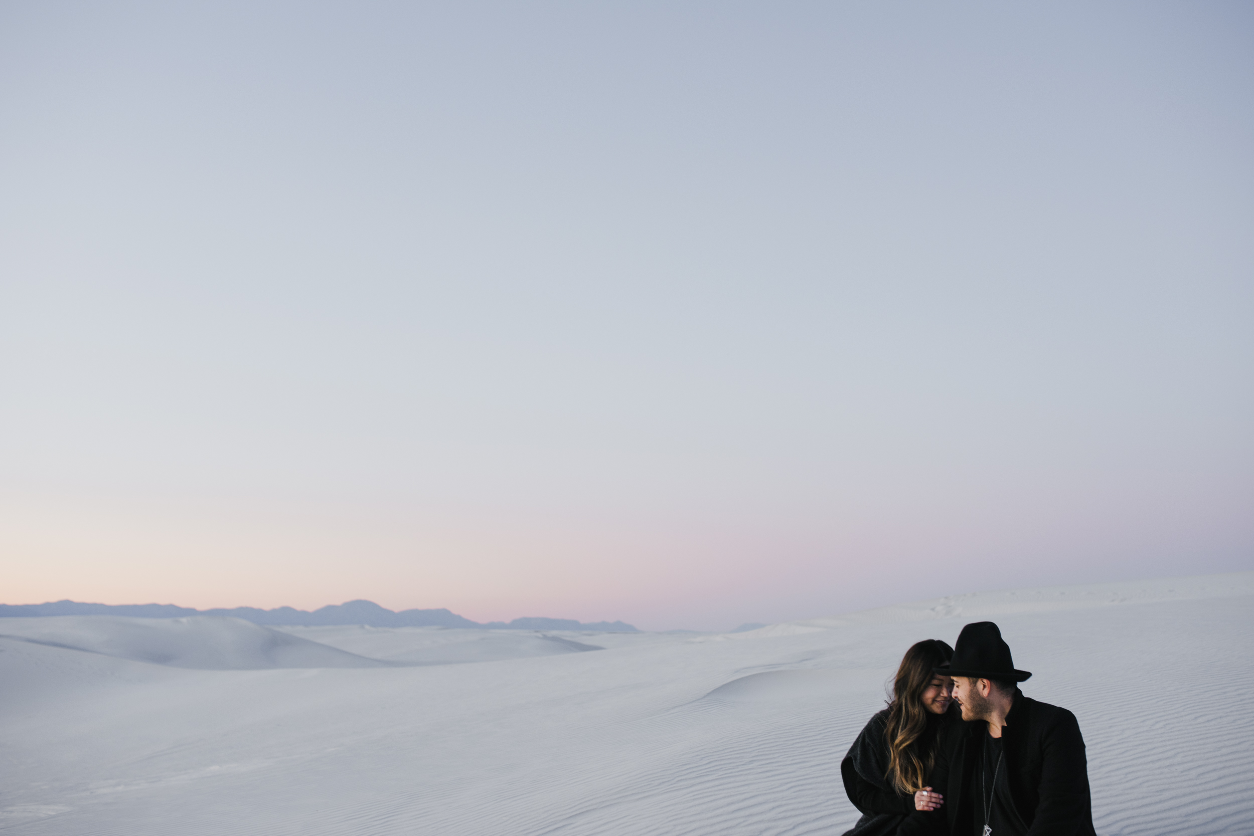 ©Isaiah & Taylor Photography - White Sands Natioanl Monument, New Mexico Engagement-068.jpg