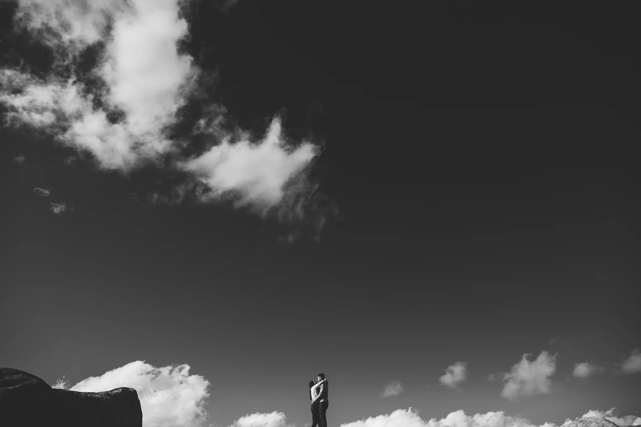 ©Isaiah-&-Taylor-Photography---Vasquez-Rocks-Engagement-006.jpg