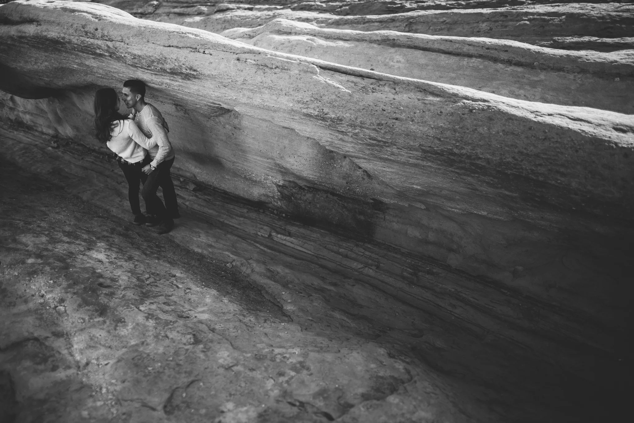 ©Isaiah-&-Taylor-Photography---Vasquez-Rocks-Engagement-030.jpg