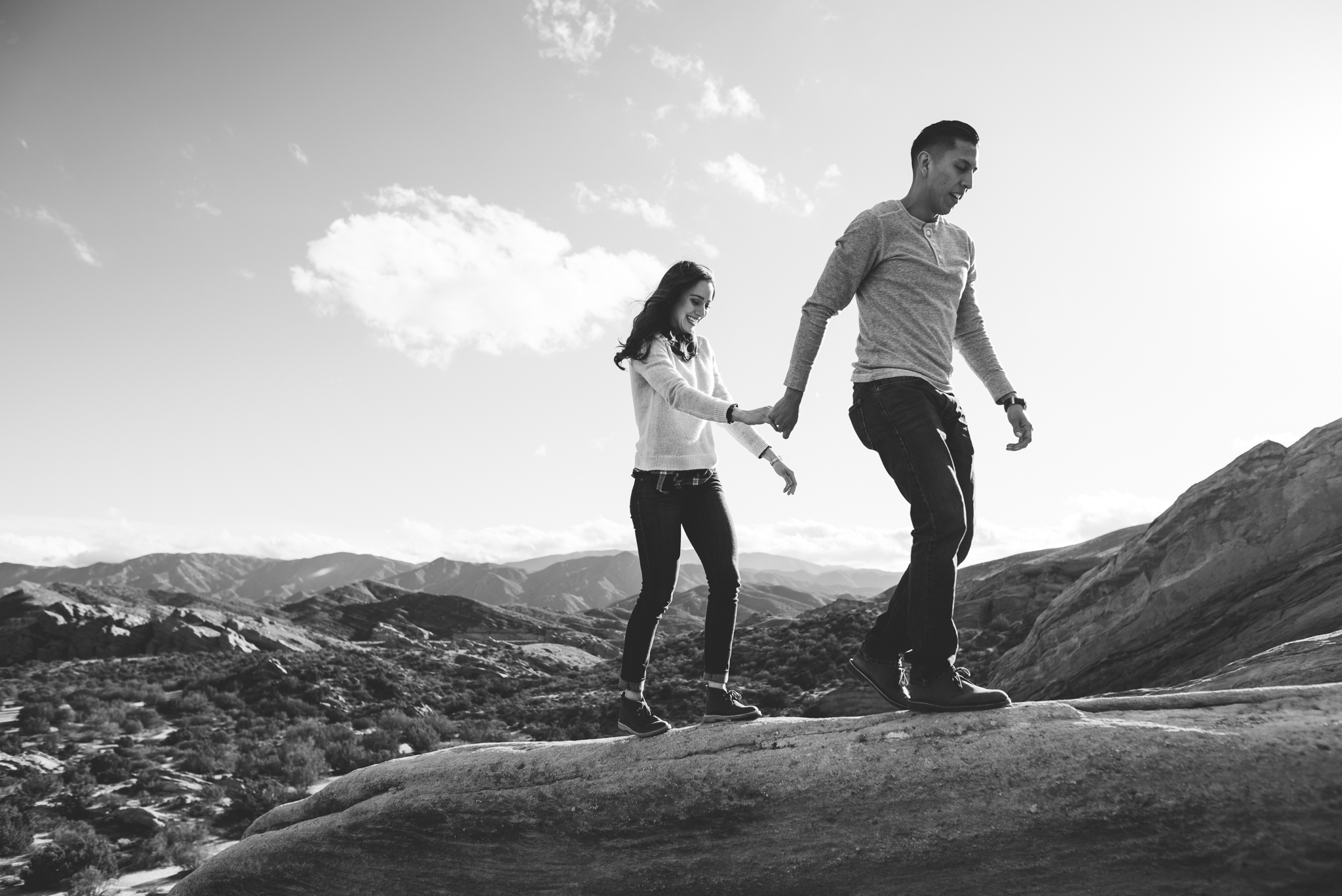 ©Isaiah-&-Taylor-Photography---Vasquez-Rocks-Engagement-034.jpg