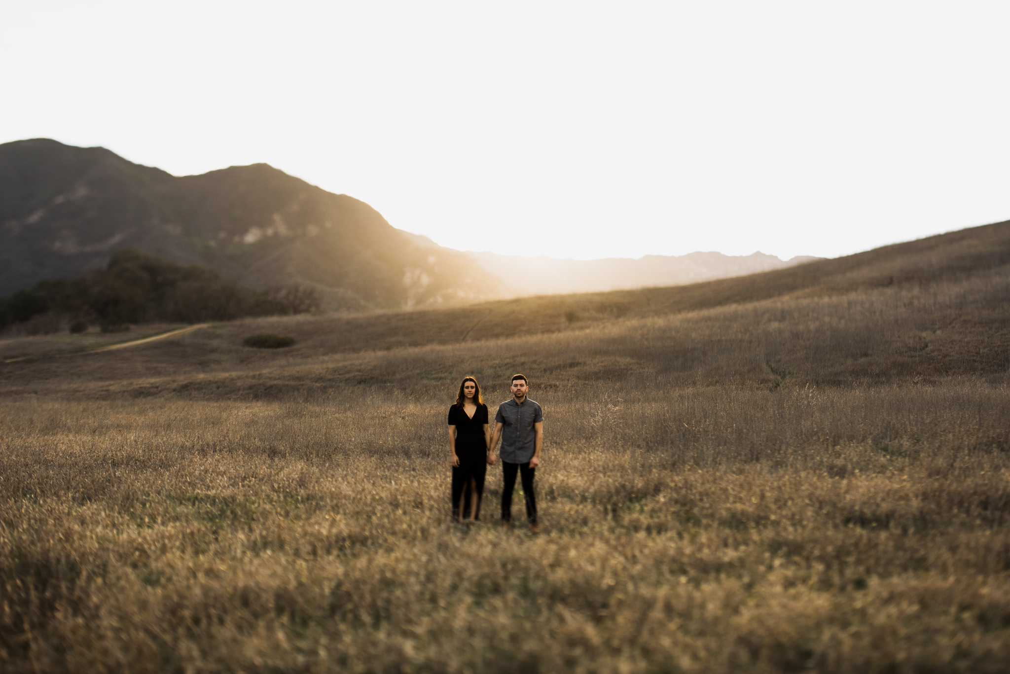 ©Isaiah-&-Taylor-Photography---Malibu-Field-Engagement,-Southern-California-Wedding-Photographer-010.jpg