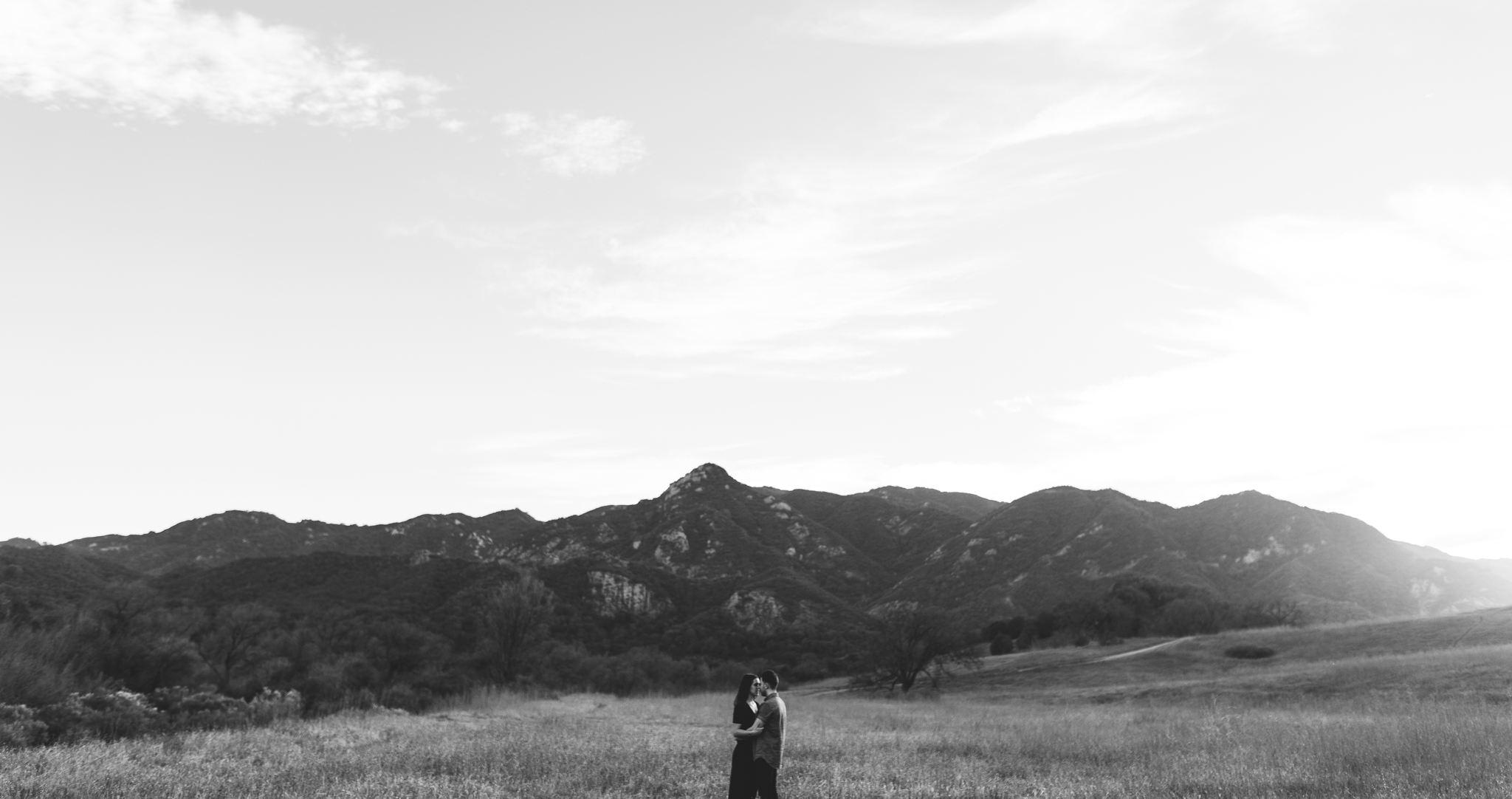 ©Isaiah-&-Taylor-Photography---Malibu-Field-Engagement,-Southern-California-Wedding-Photographer-012.jpg