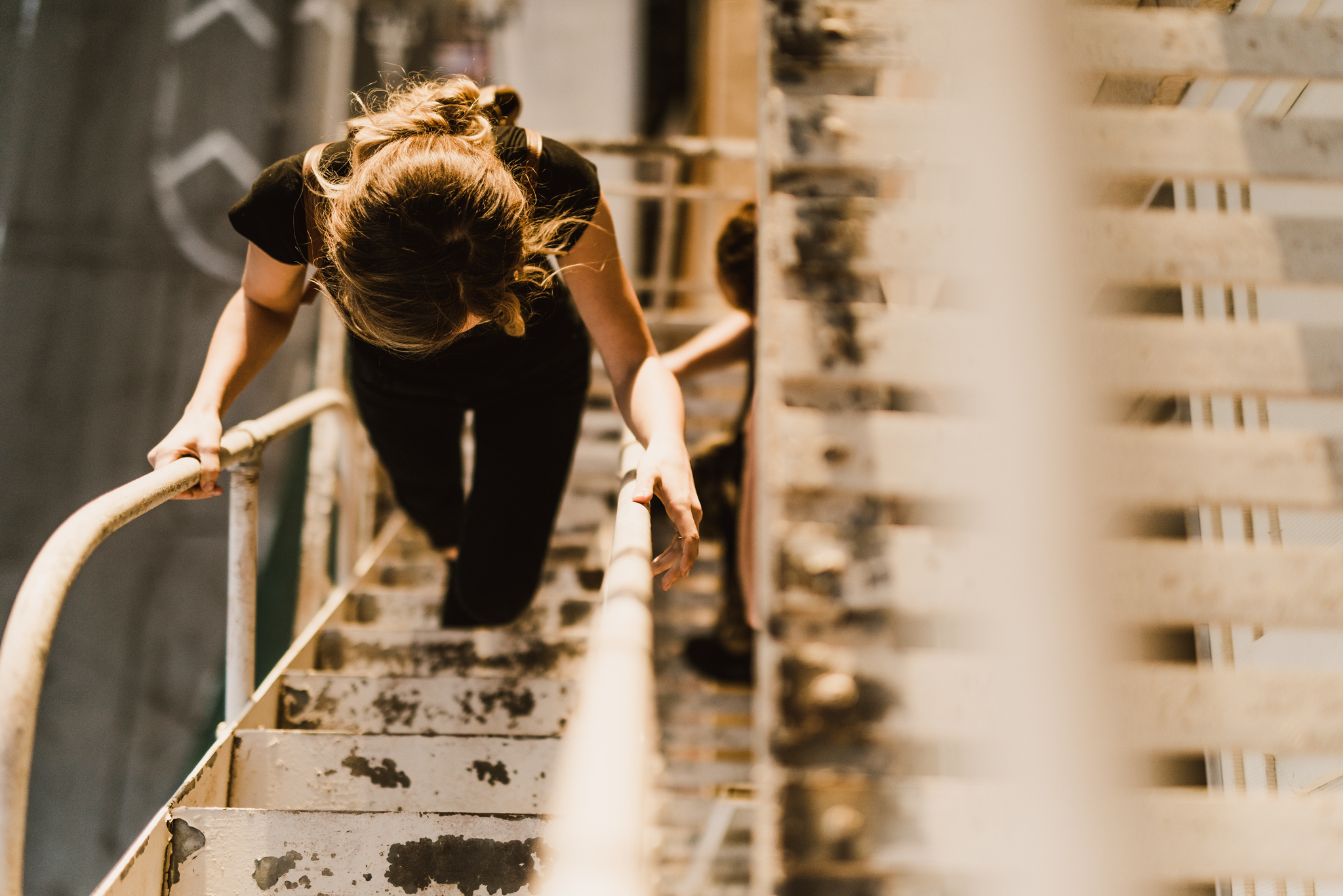 ©Isaiah-&-Taylor-Photography---Urban-Rooftop-Engagement,-Los-Angeles-Wedding-Photographer-006.jpg