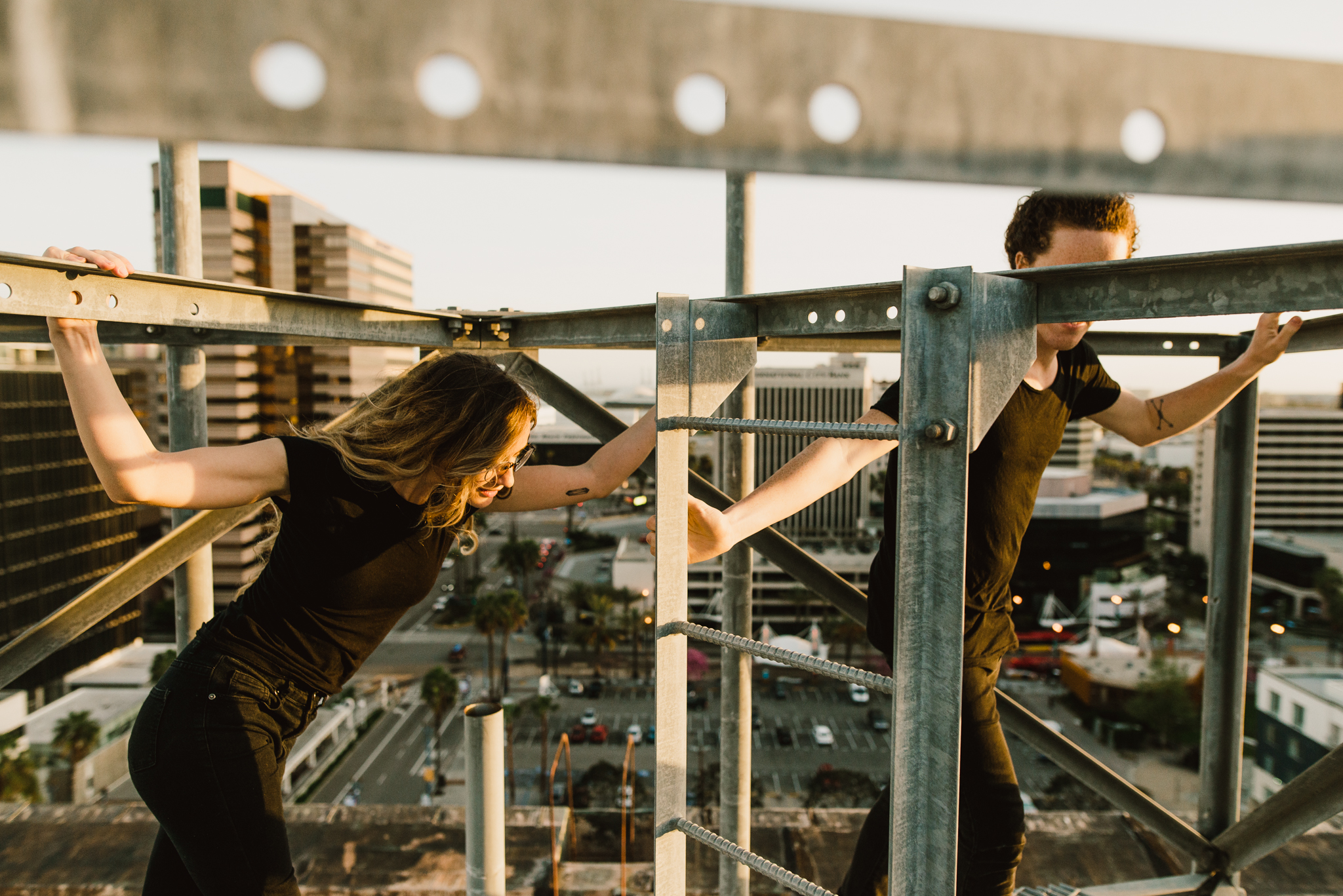 ©Isaiah-&-Taylor-Photography---Urban-Rooftop-Engagement,-Los-Angeles-Wedding-Photographer-011.jpg