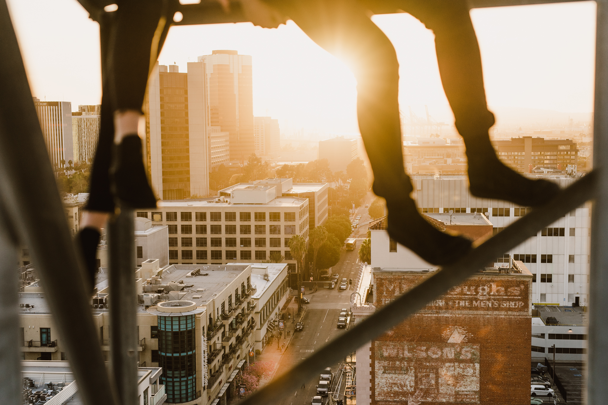 ©Isaiah-&-Taylor-Photography---Urban-Rooftop-Engagement,-Los-Angeles-Wedding-Photographer-016.jpg