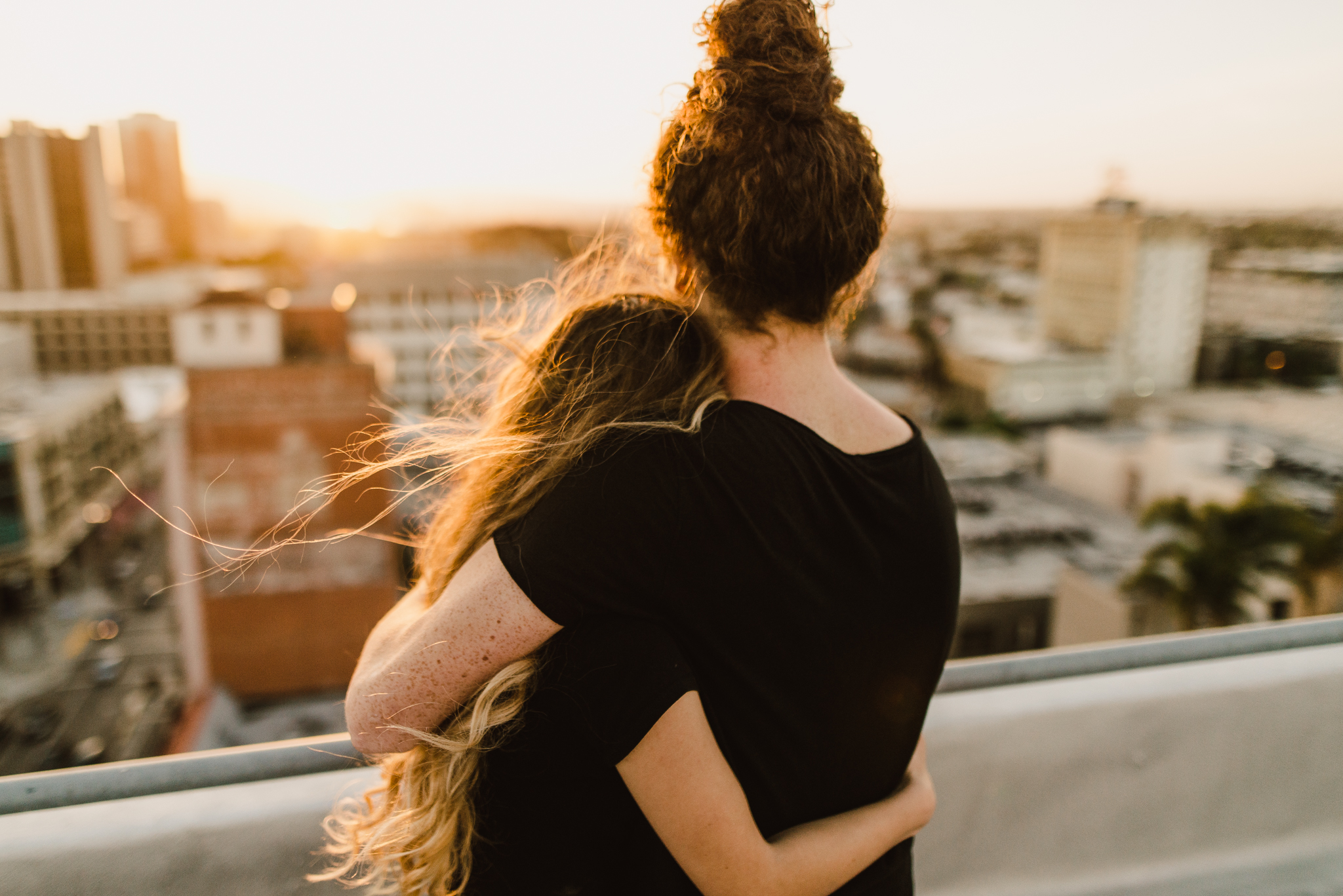 ©Isaiah-&-Taylor-Photography---Urban-Rooftop-Engagement,-Los-Angeles-Wedding-Photographer-020.jpg