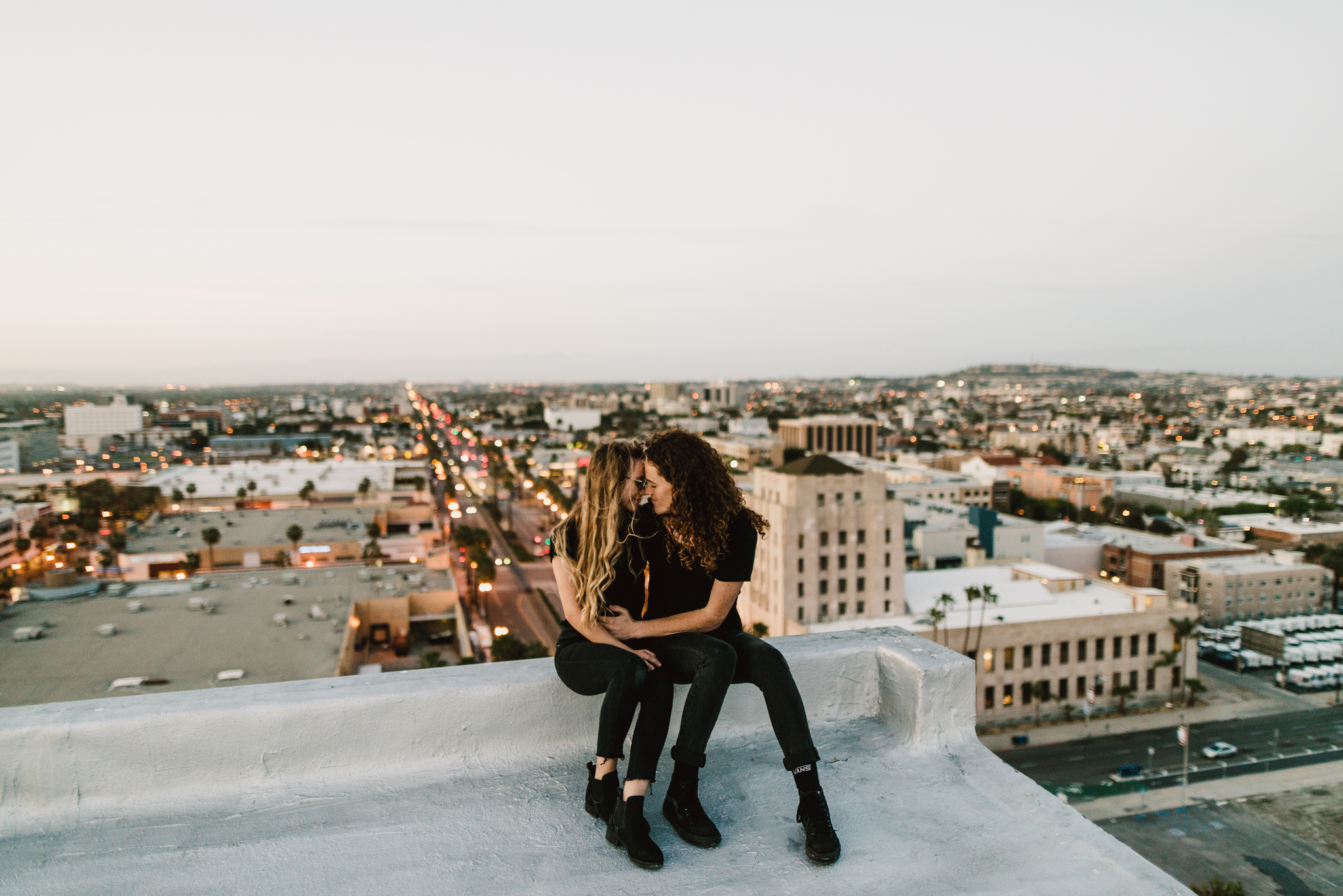 ©Isaiah-&-Taylor-Photography---Urban-Rooftop-Engagement,-Los-Angeles-Wedding-Photographer-045.jpg