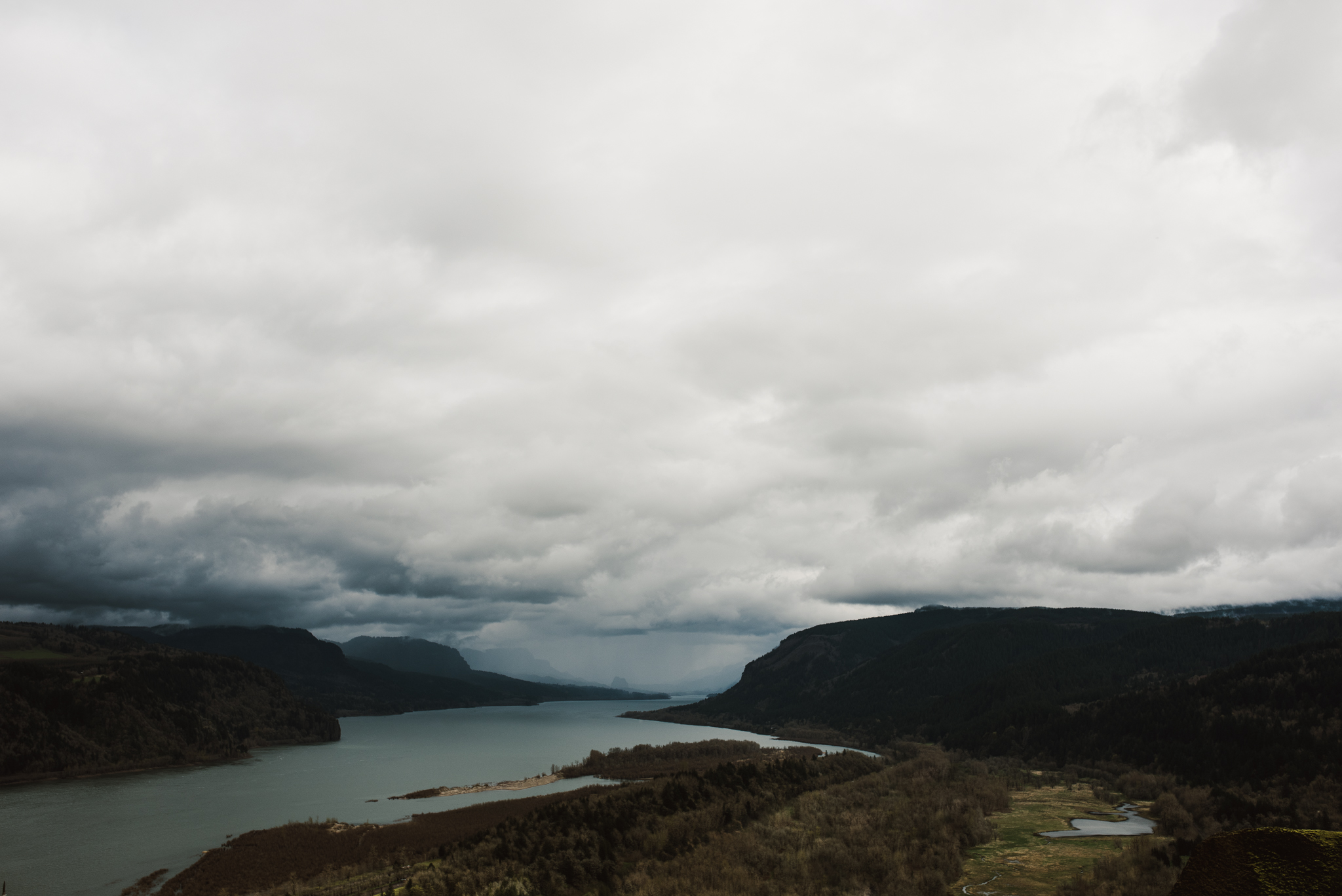 ©Isaiah-&-Taylor-Photography---Columbia-River-Gorge-Engagement,-Portland-Oregon-Wedding-Photographer-043.jpg