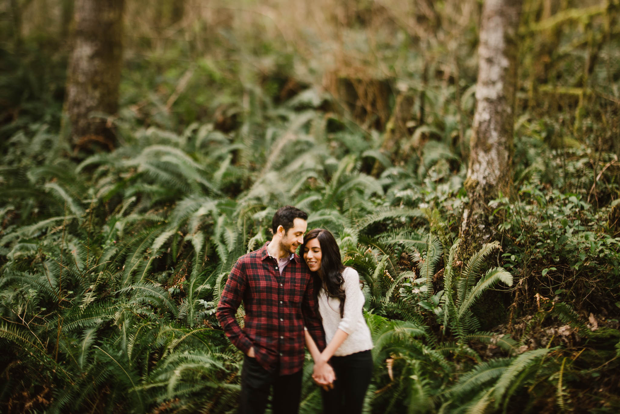 ©Isaiah-&-Taylor-Photography---Rattlesnake-Ledge-Trail-Engagement,-Seattle-Washington-015.jpg