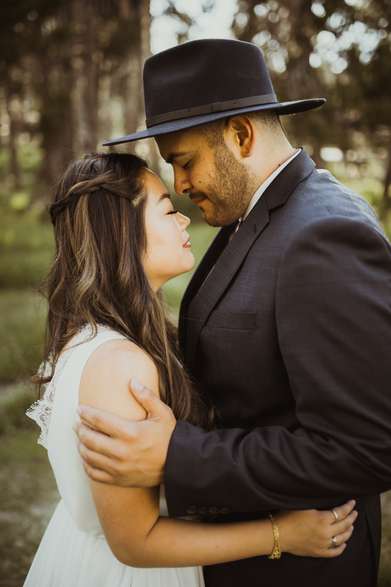©Isaiah & Taylor Photography -The Hideout Wedding, Kirkwood California, Lake Tahoe Wedding Photographer-104.jpg