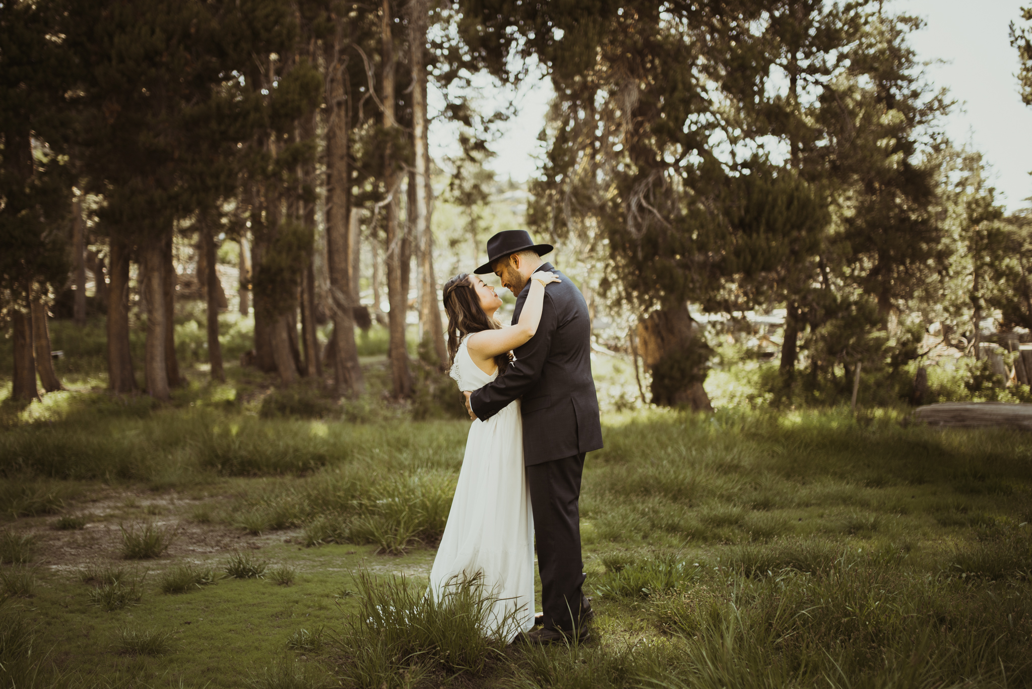 ©Isaiah & Taylor Photography -The Hideout Wedding, Kirkwood California, Lake Tahoe Wedding Photographer-108.jpg